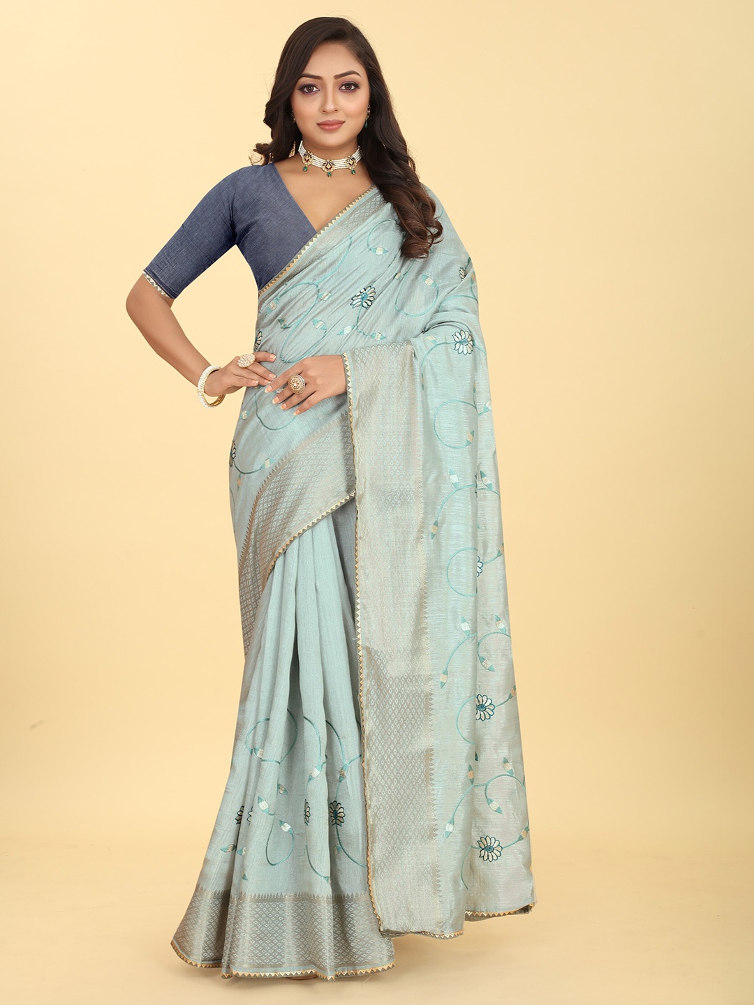 

BAESD Floral Embroidered Zari Saree, Blue