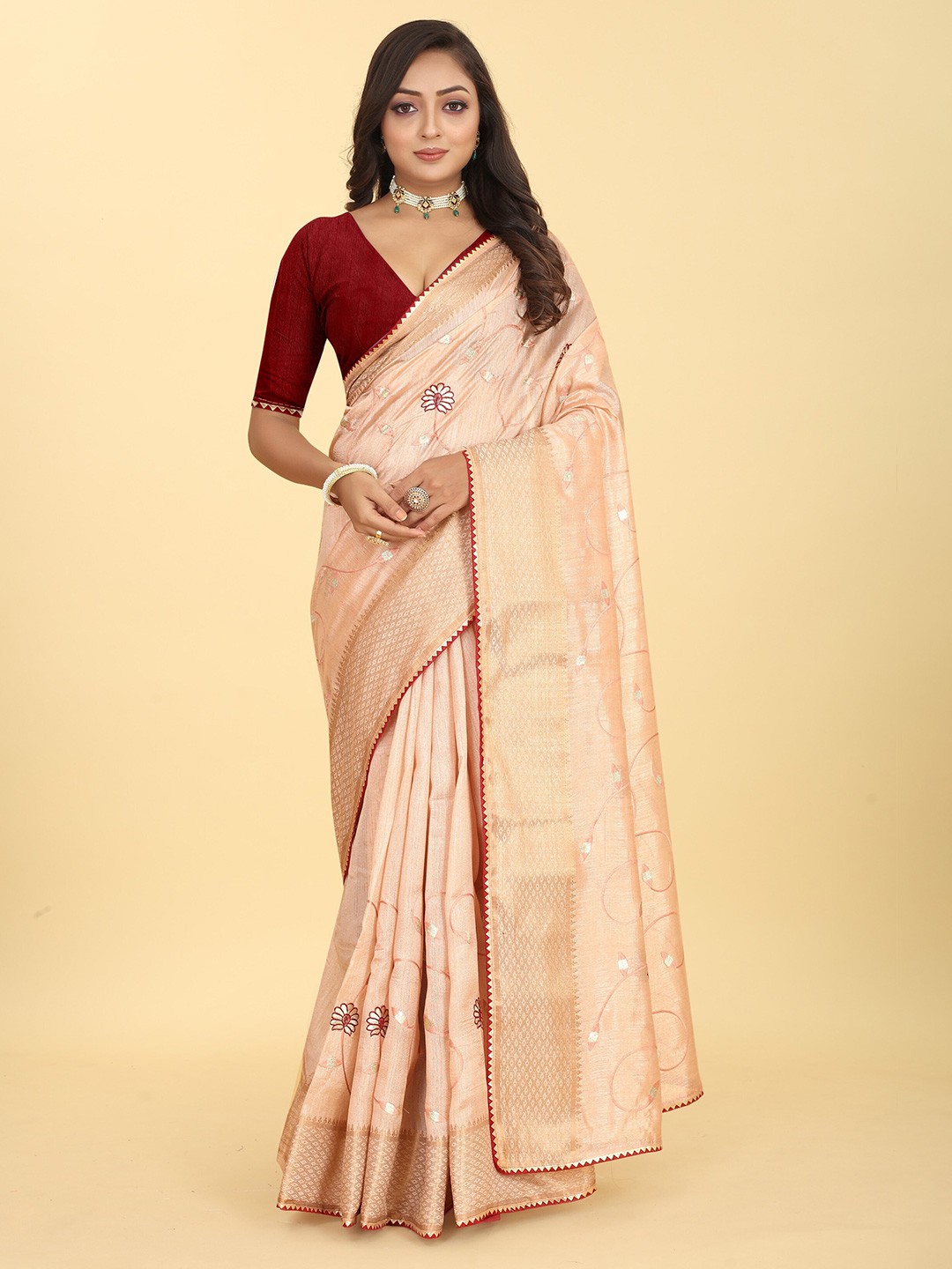 

BAESD Floral Embroidered Zari Saree, Peach