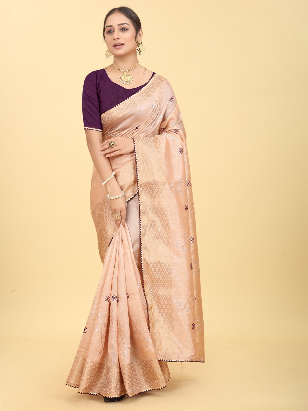 

BAESD Ethnic Motifs Embroidered Zari Saree, Peach