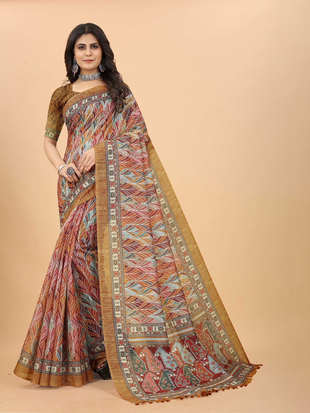 

BAESD Ethnic Motifs Printed Linen Blend Saree, Brown