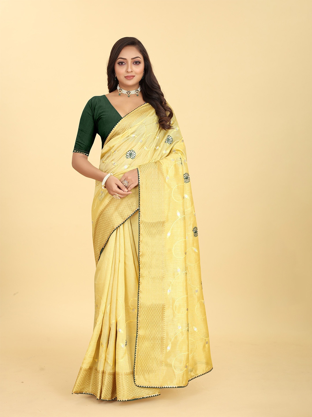 

BAESD Floral Embroidered Saree, Yellow