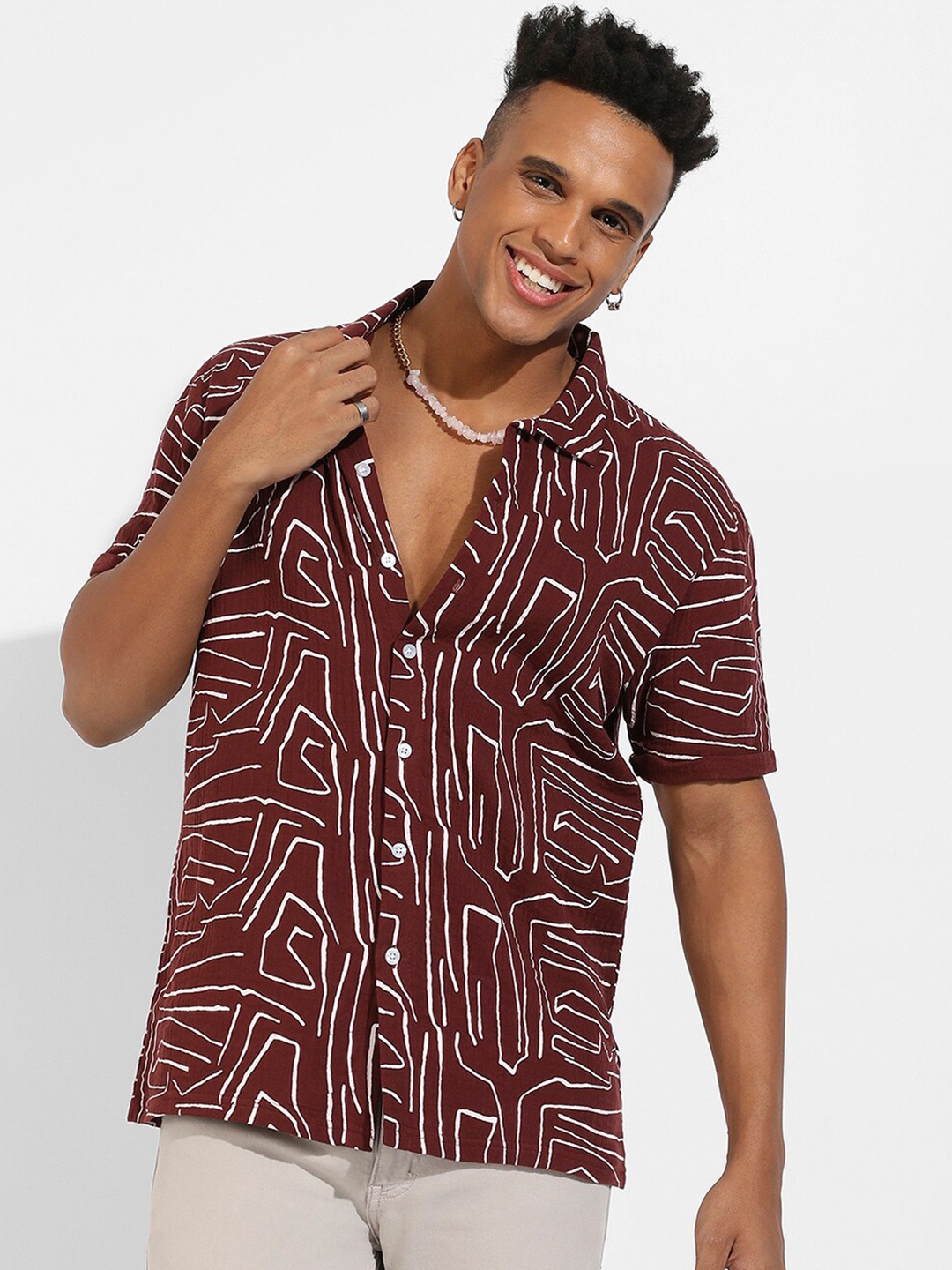 

Campus Sutra Maroon Classic Abstract Printed Cotton Casual Shirt