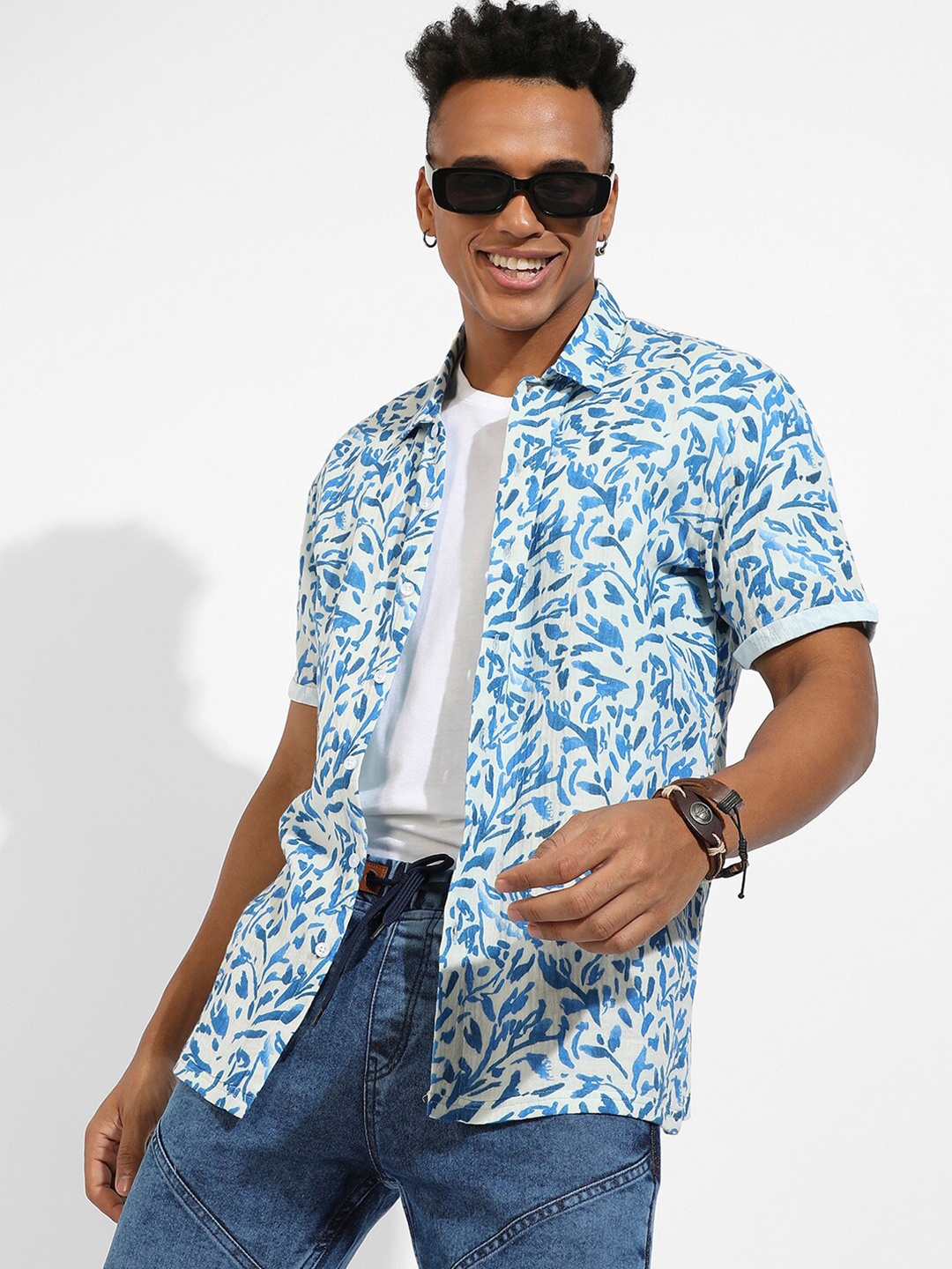 

Campus Sutra Classic Abstract Printed Casual Shirt, Blue
