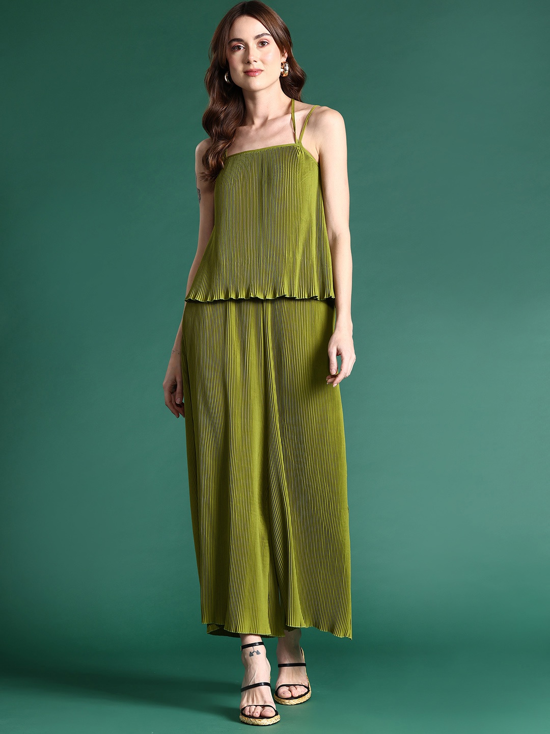 

DressBerry Women Accordion Pleats Co-Ords, Olive
