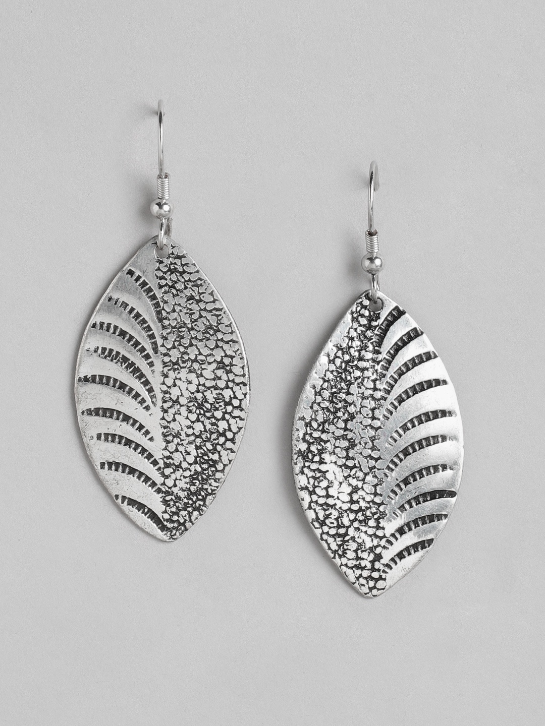 

RICHEERA Silver-Plated Leaf Shaped Drop Earrings