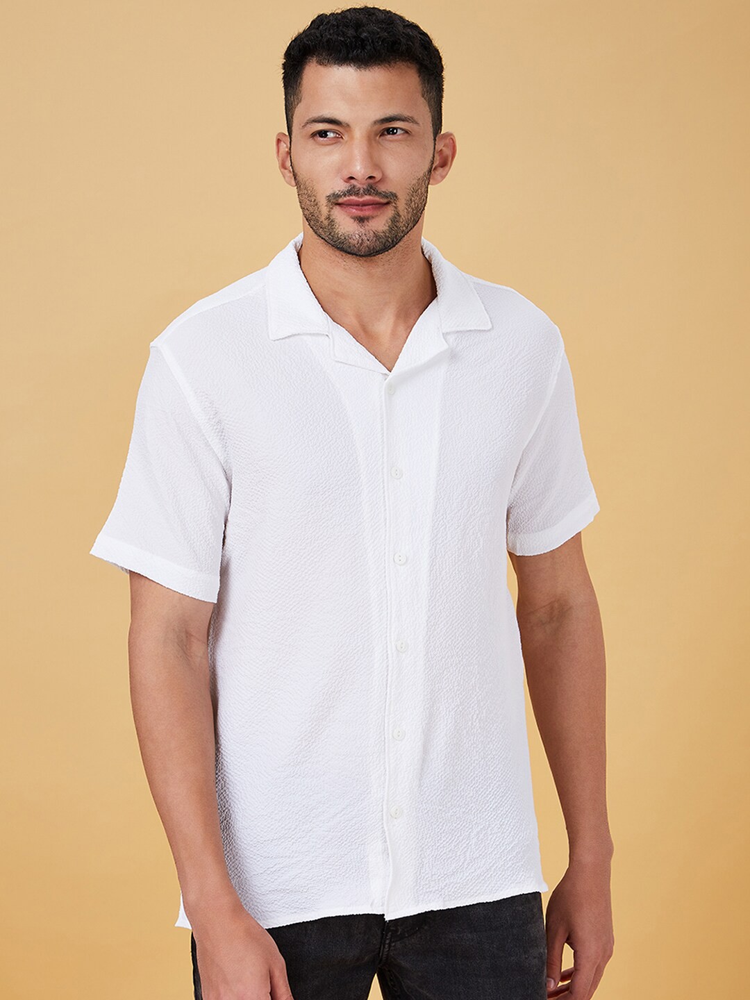 

People White Slim Fit Cuban Collar Casual Shirt
