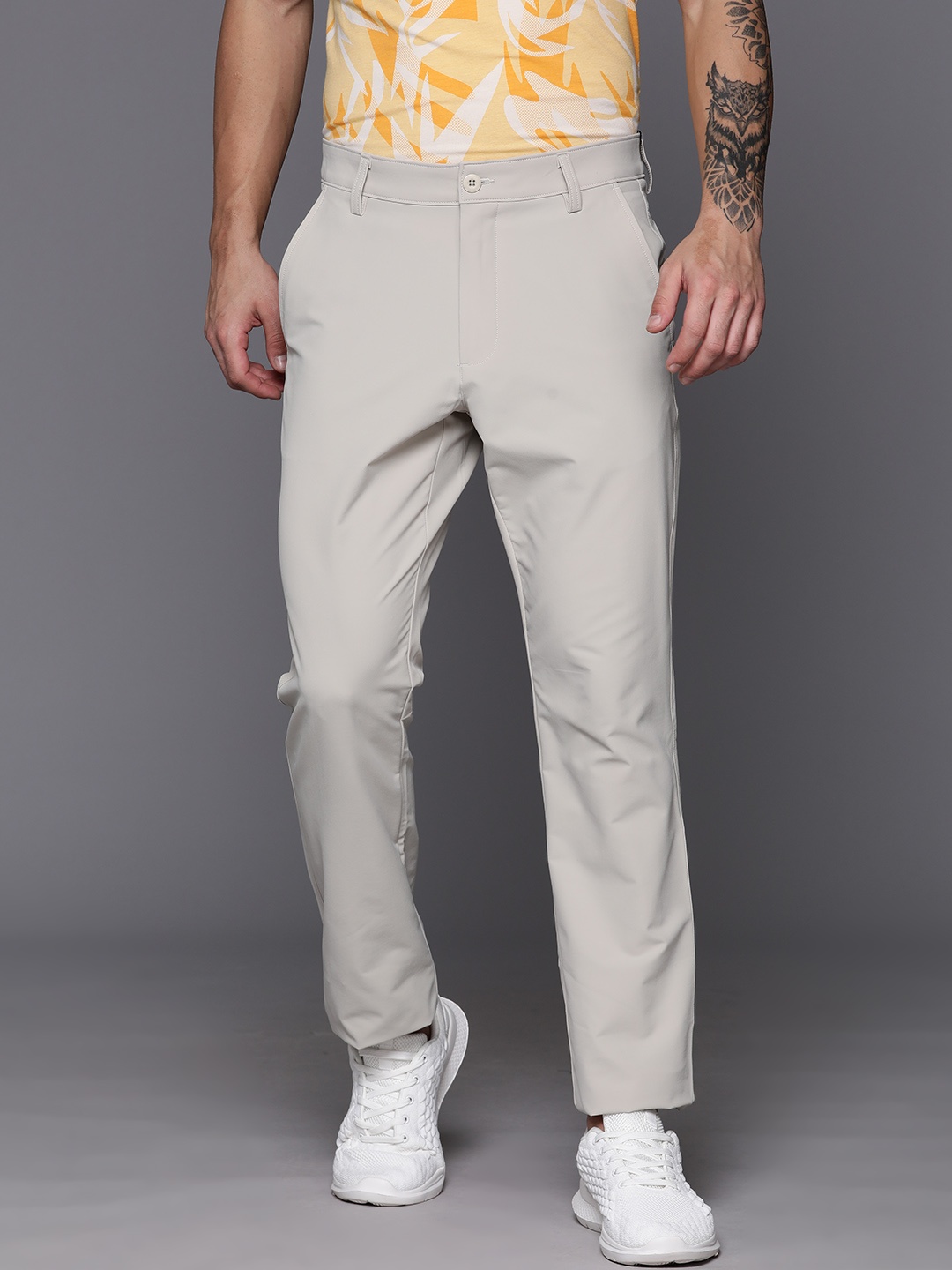 

UNDER ARMOUR Men Solid Tech Pants, Grey