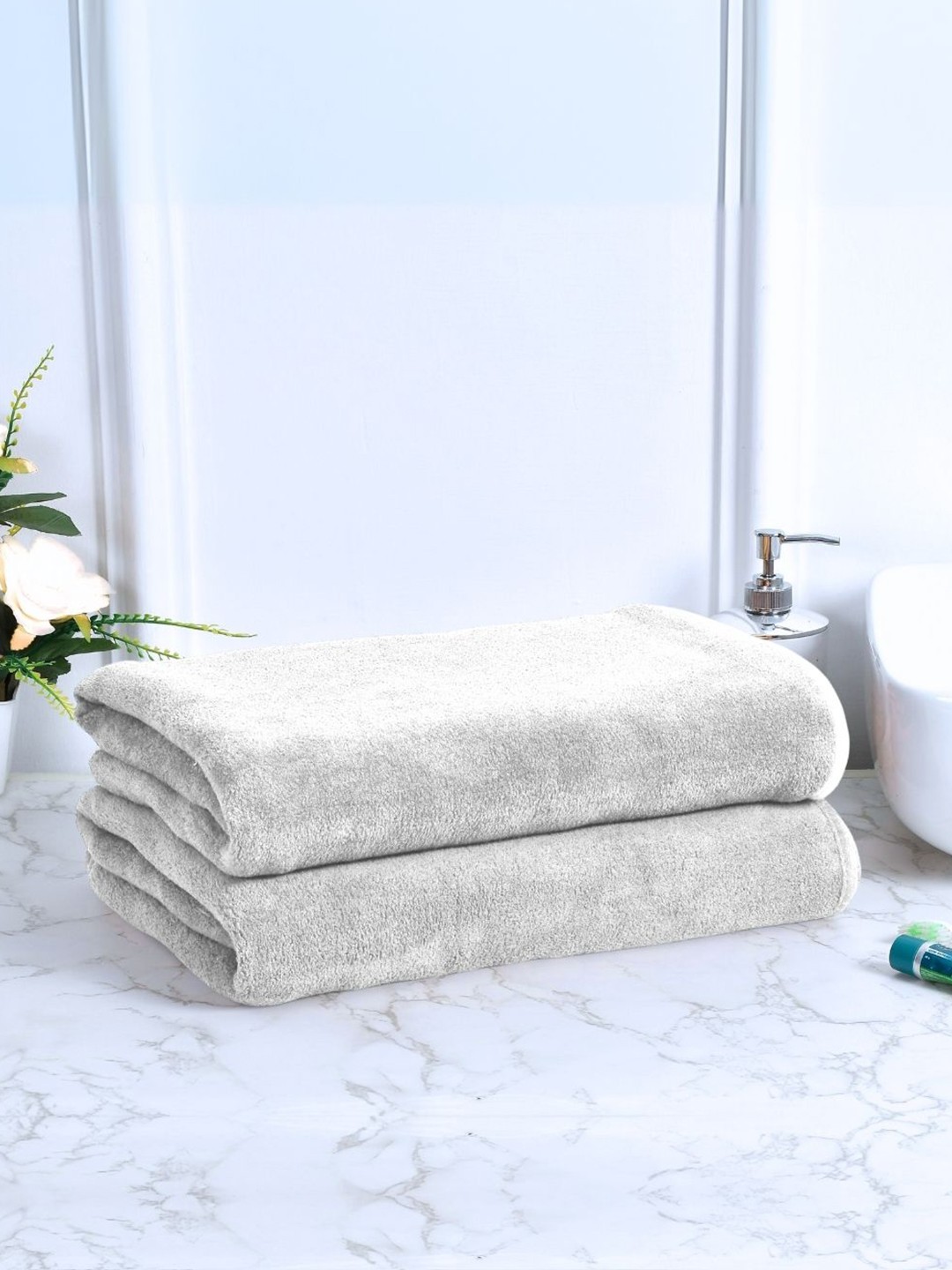 

Black gold White 2 Pieces Premium Microfiber Bath Towels