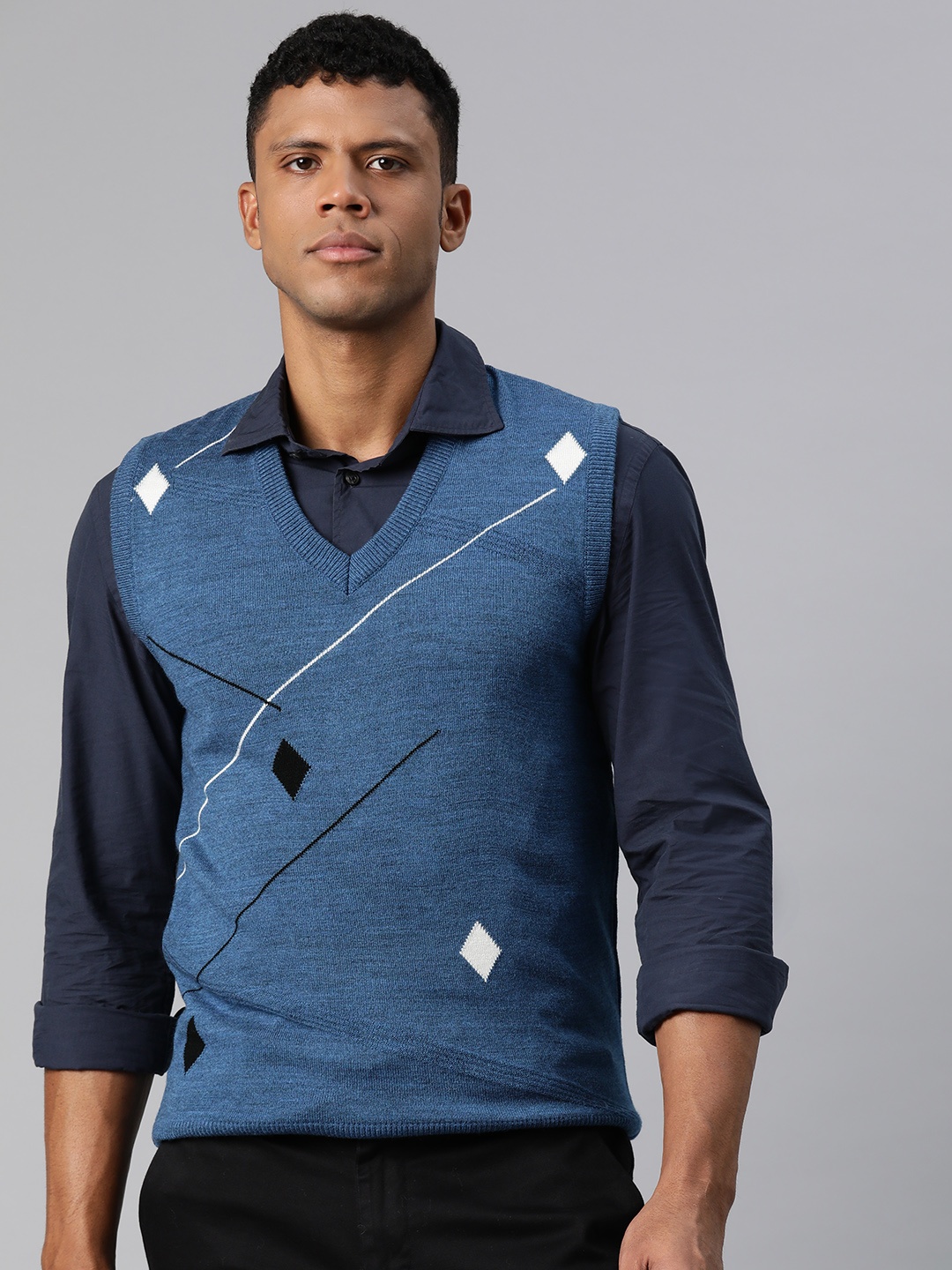 

Pierre Carlo Men Geometric Printed Sweater Vest, Blue