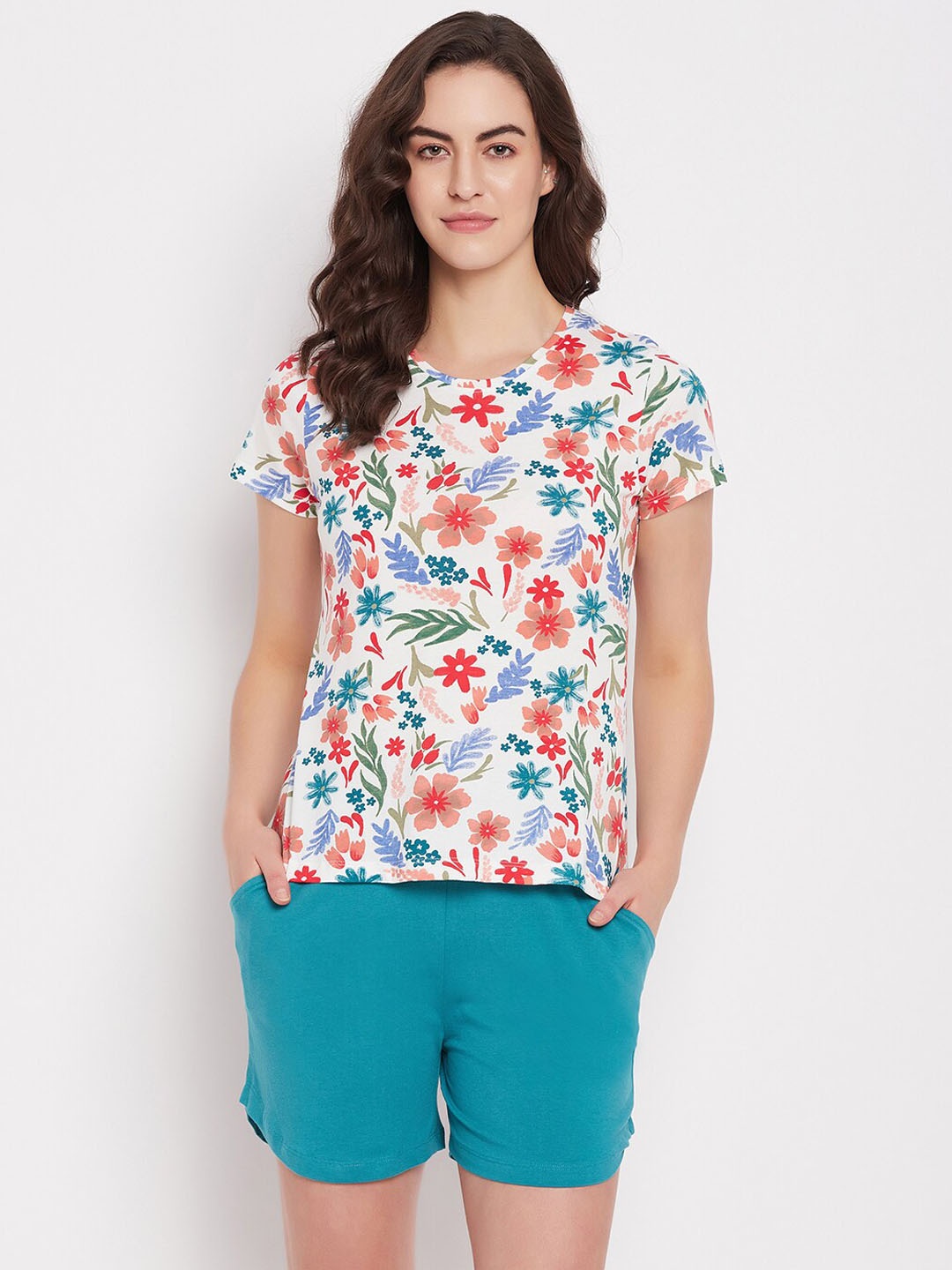 

Clovia White & Blue Floral Printed T-shirt With Shorts