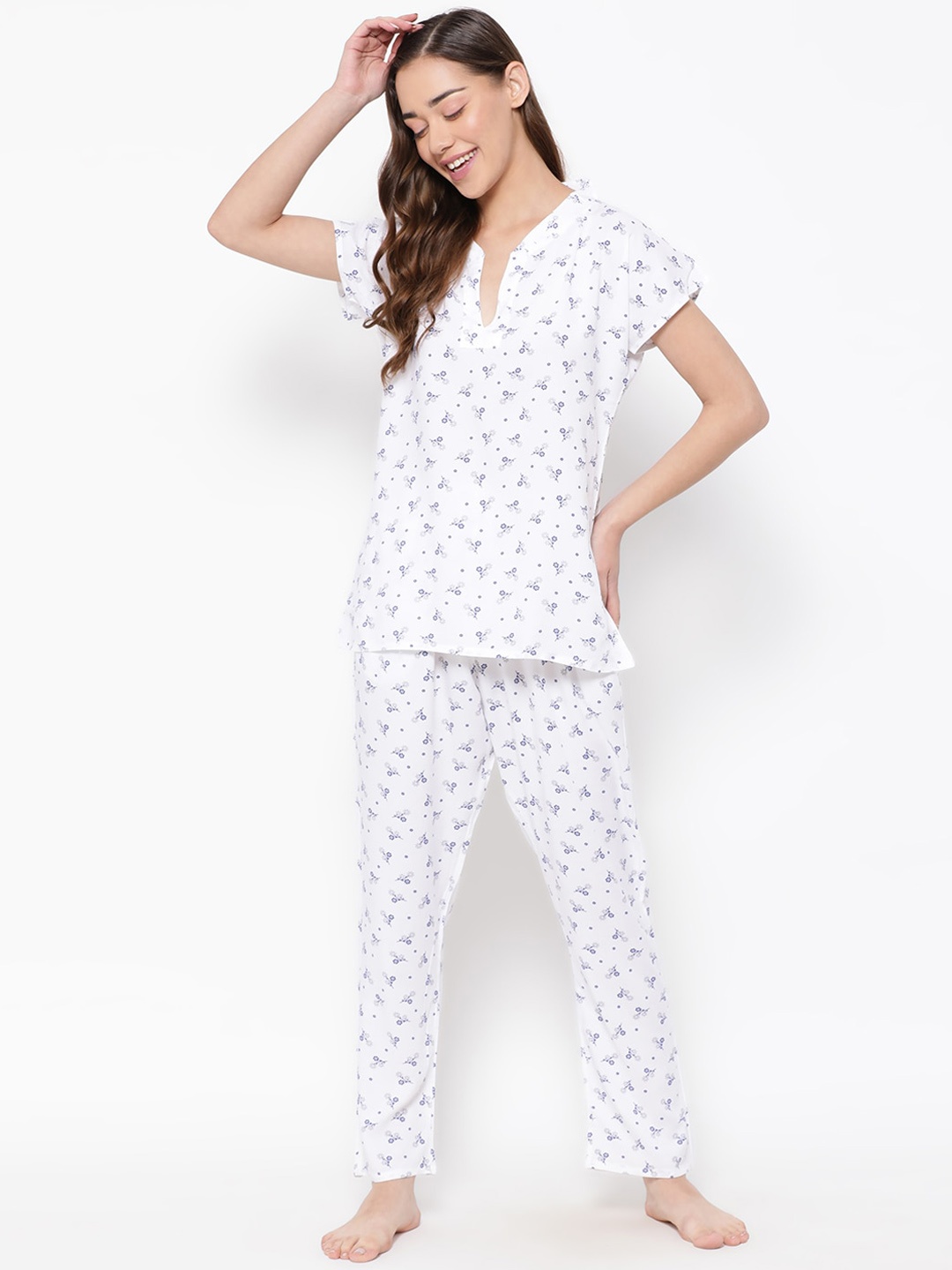 

Clovia White & Blue Conversational Printed Top With Pyjamas