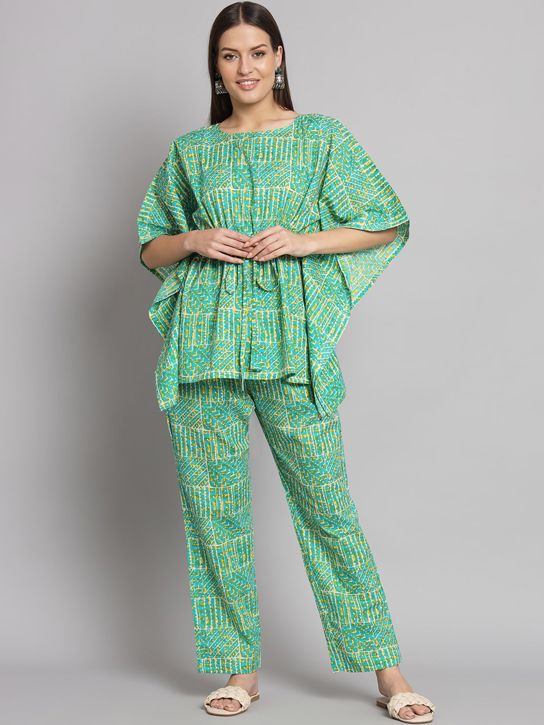

Vastralay Floral Printed Pure Cotton Kaftan with Trouser, Green