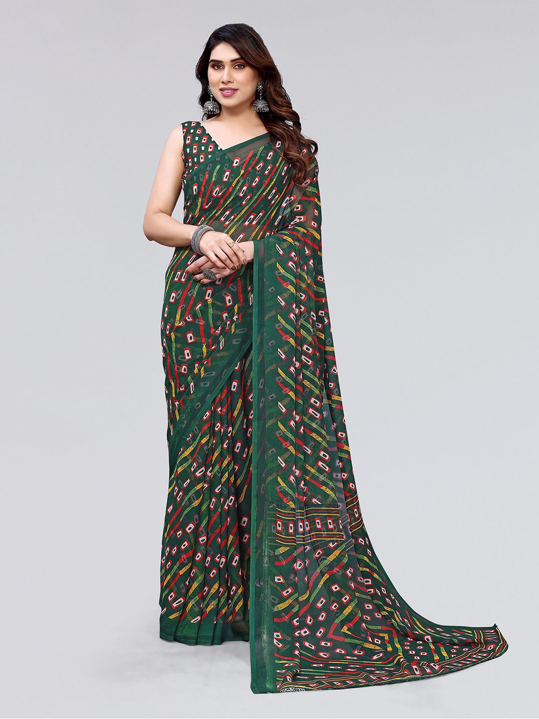 

KALINI Geometric Printed Saree, Green