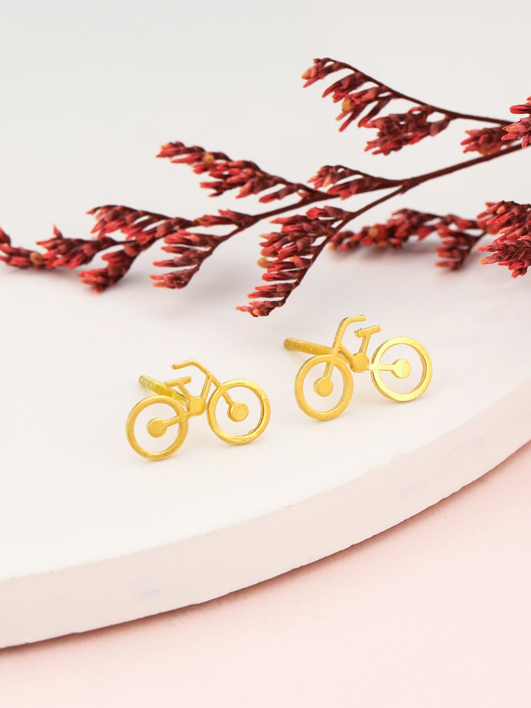 

GIVA 925 Sterling Silver Gold Plated Studs Earrings