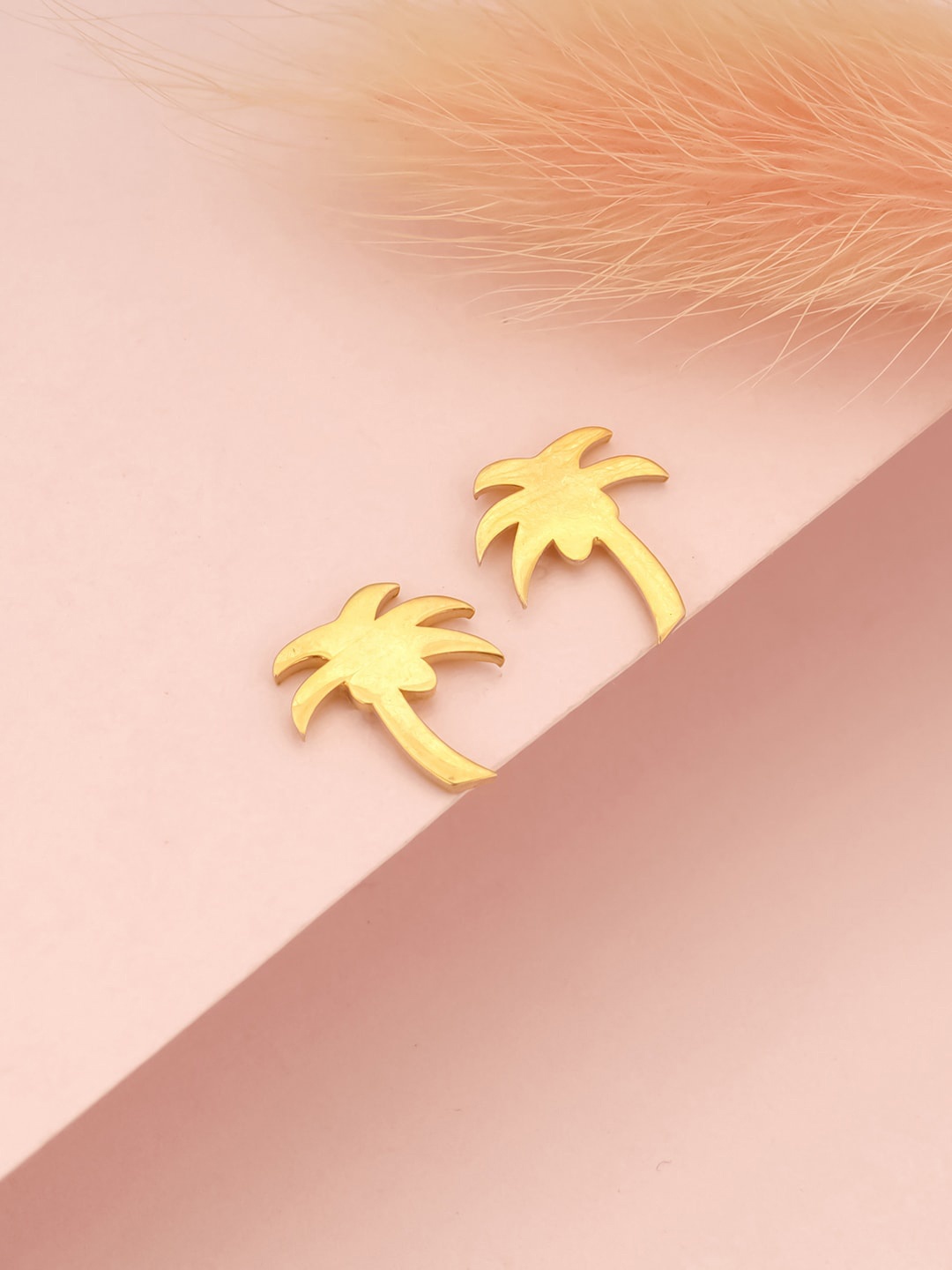

GIVA Gold-Toned Contemporary 925 Sterling Silver Studs Earrings