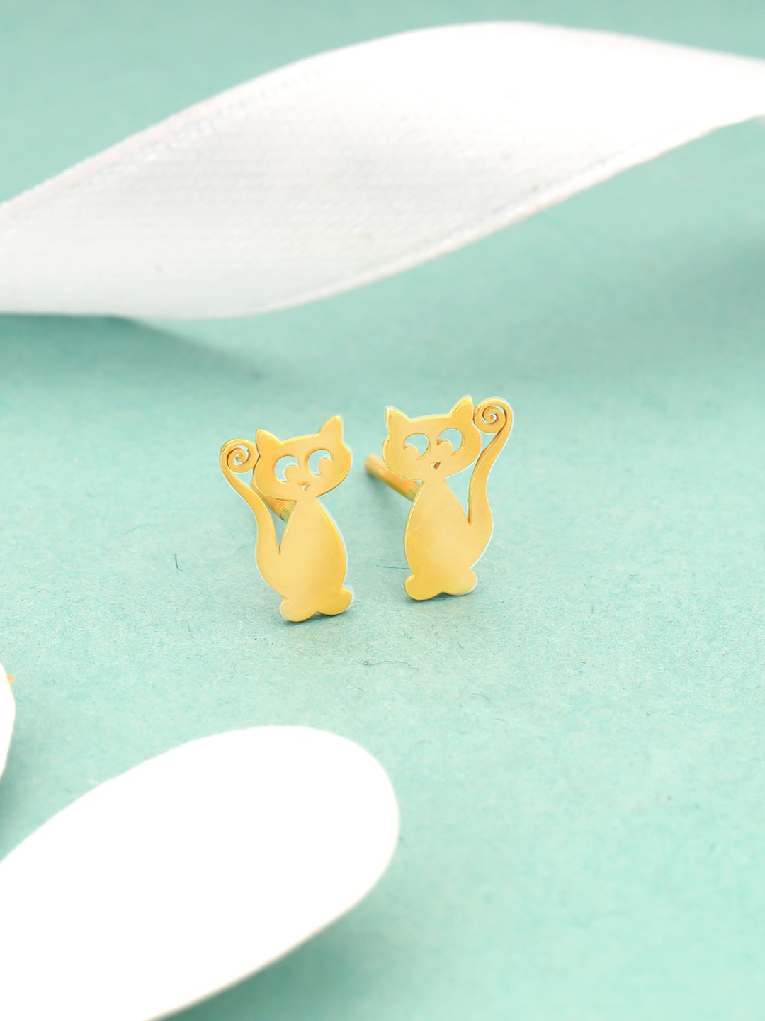 

GIVA Gold-Toned Contemporary 925 Sterling Silver Studs Earrings