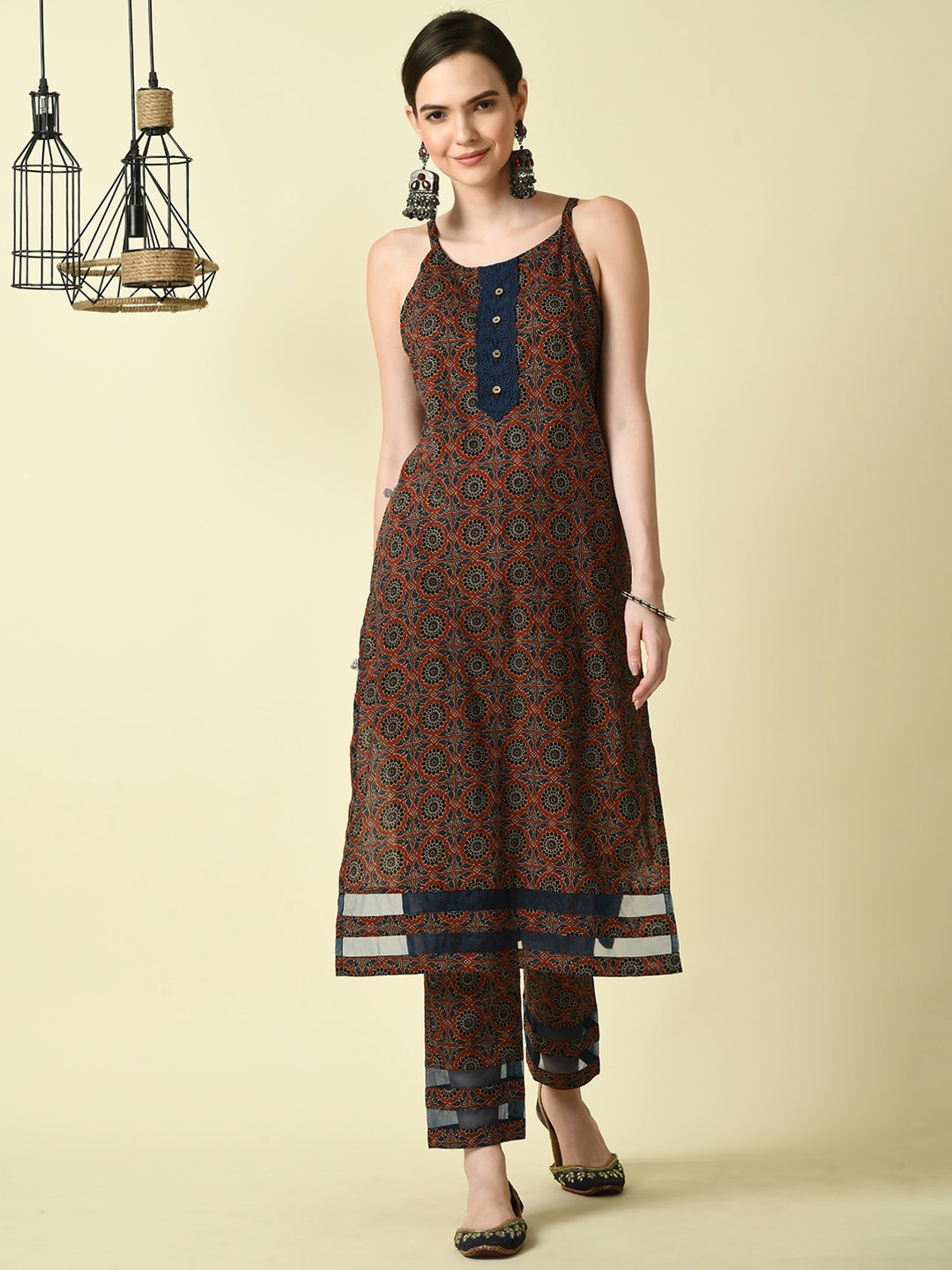 

Myshka Ethnic Motifs Printed Pure Cotton Kurta, Maroon