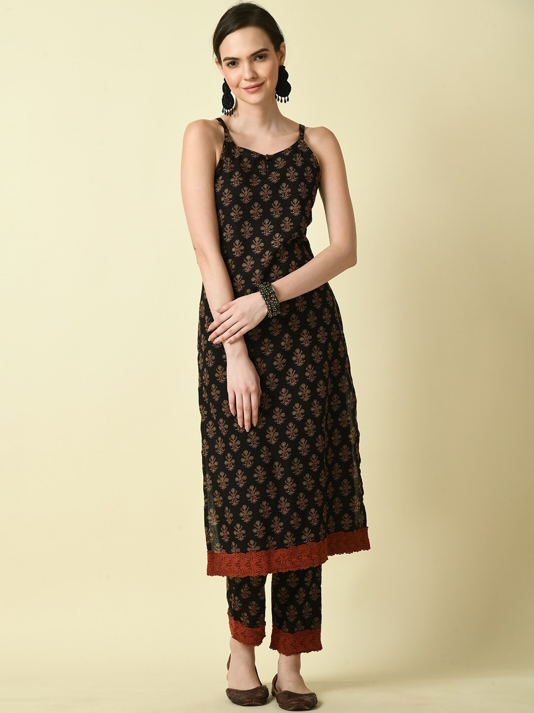 

Myshka Ethnic Motifs Printed Shoulder Straps Pure Cotton Kurta, Black