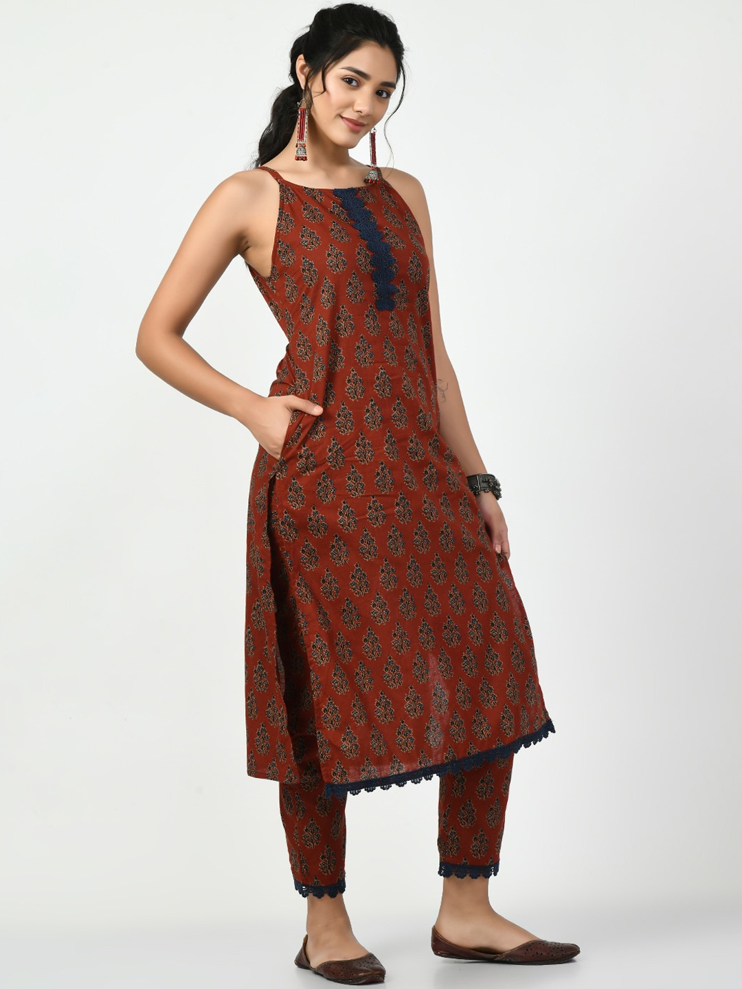 

Myshka Ethnic Motifs Printed Shoulder Straps Pure Cotton Kurta, Rust
