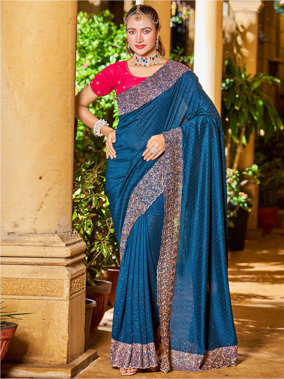 

Satrani Embellished Embroidered Saree, Teal