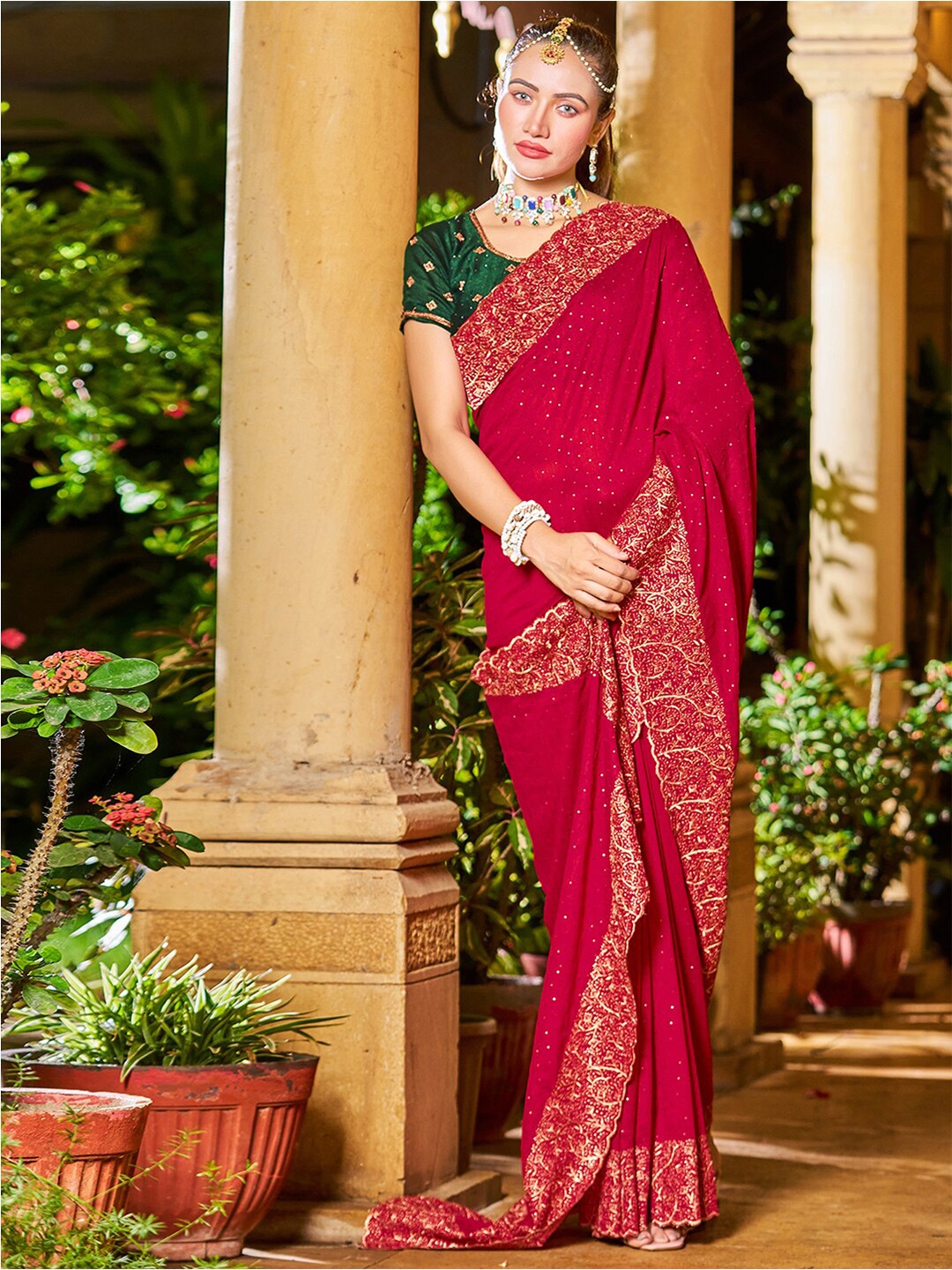 

Satrani Embellished Embroidered Saree, Red