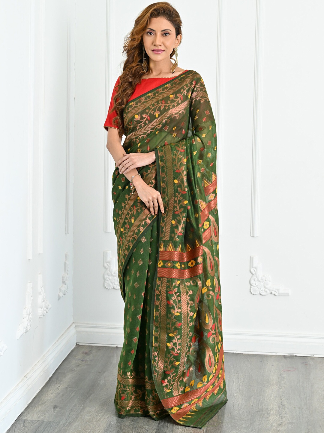 

BEATITUDE Ethnic Motifs Woven Design Zari Silk Cotton Saree, Pink