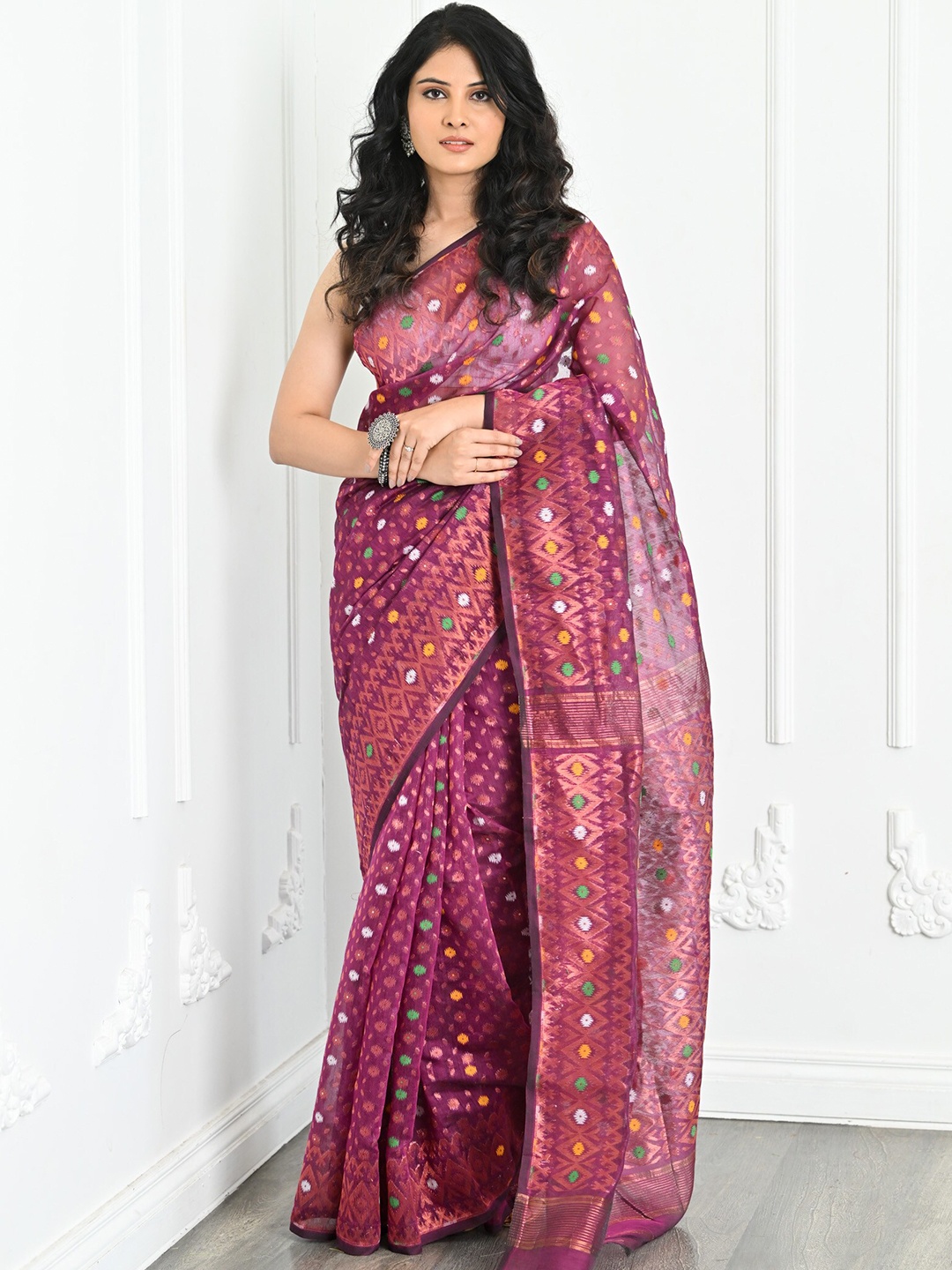 

BEATITUDE Ethnic Motifs Woven Design Jacquard Jamdani Saree, Magenta