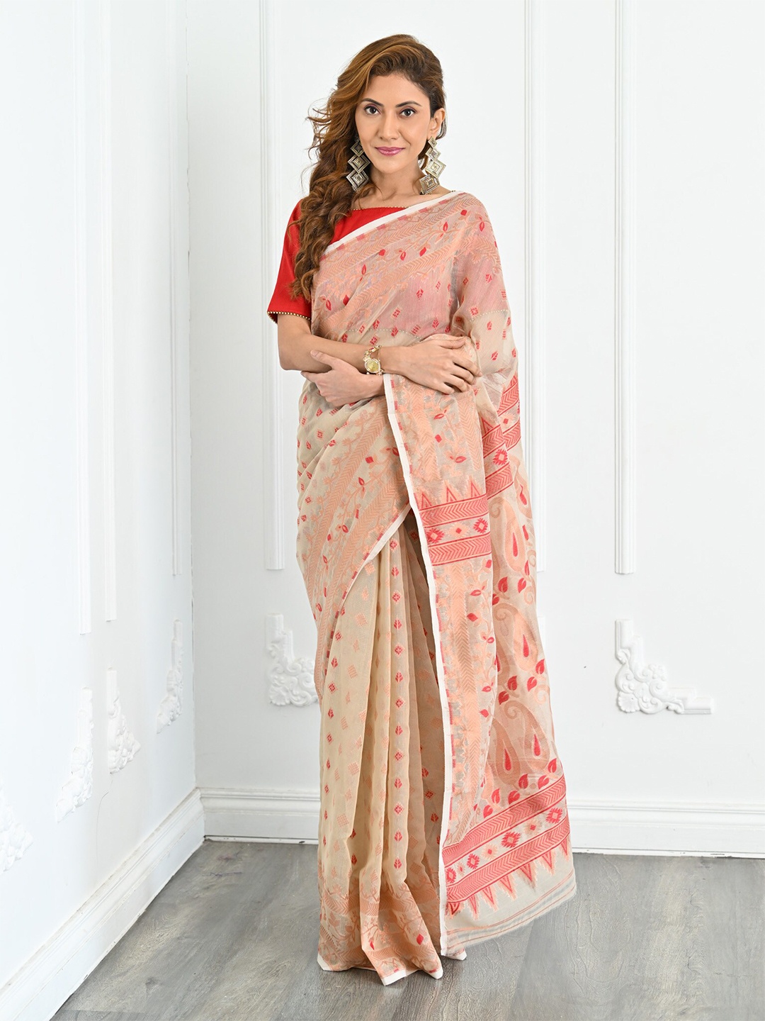 

BEATITUDE Ethnic Motifs Woven Design Jacquard Jamdani Saree, Cream