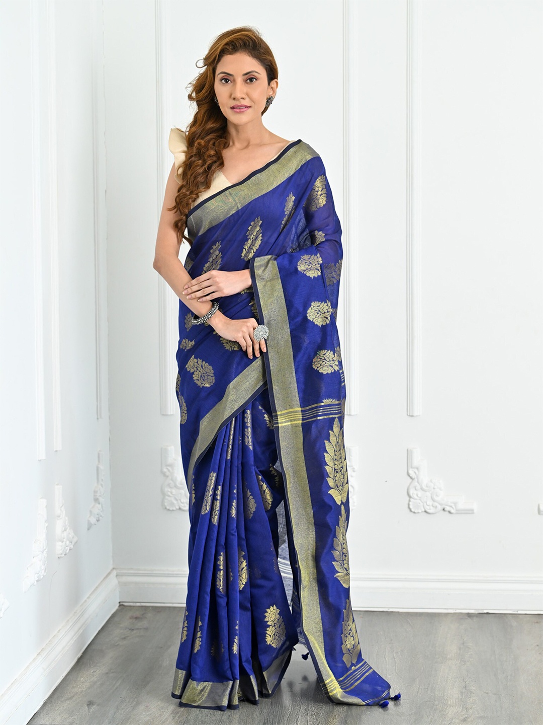 

BEATITUDE Ethnic Motifs Woven Design Zari Silk Cotton Saree, Blue