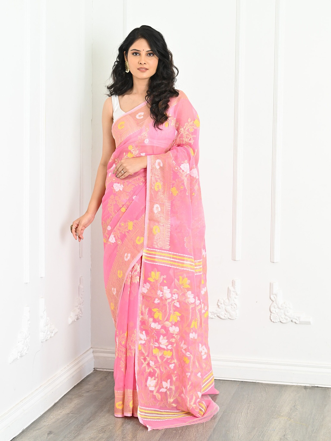 

BEATITUDE Floral Woven Design Zari Jamdani Saree, Pink