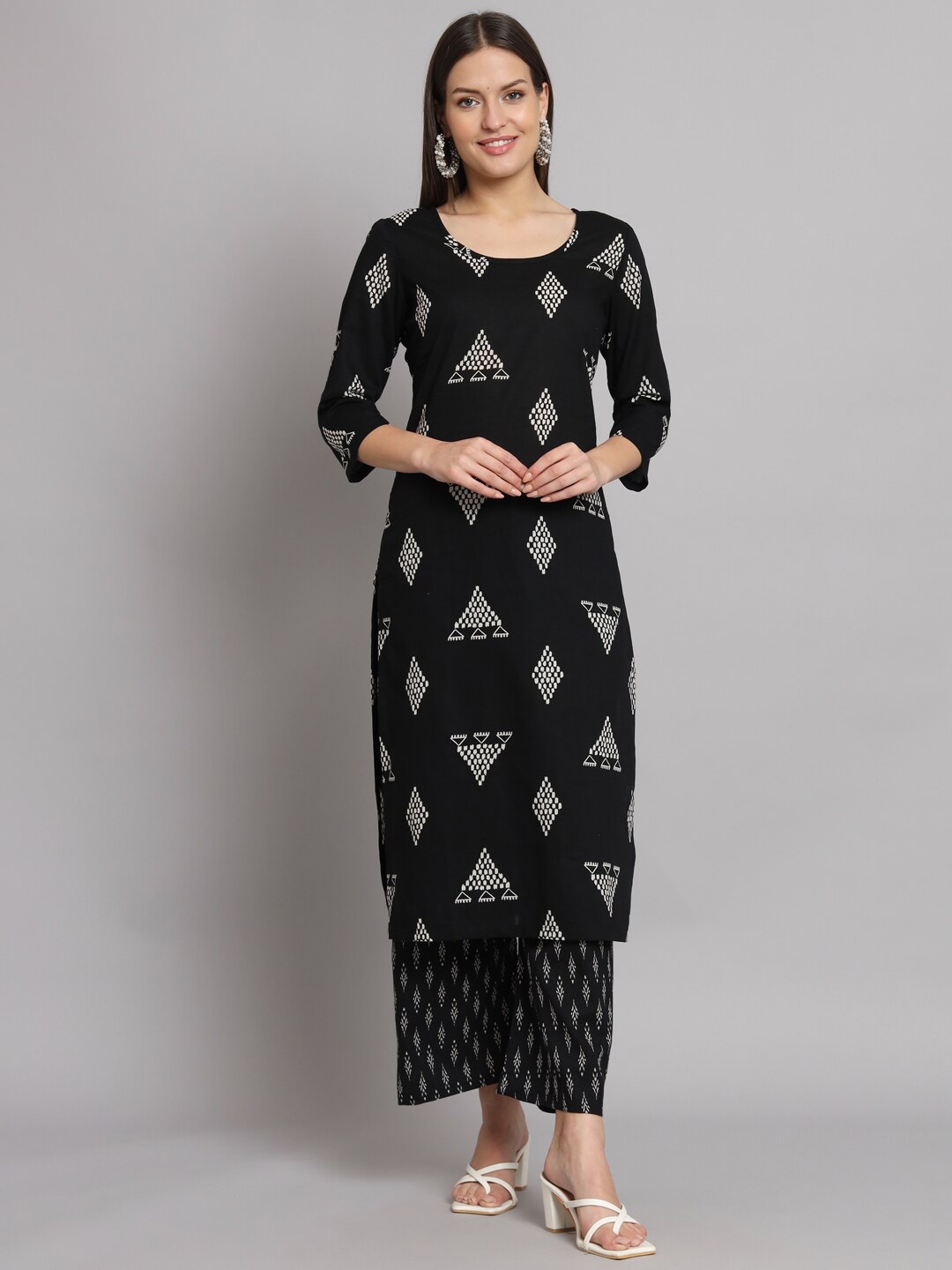 

Poshak Hub Ethnic Motifs Printed Pure Cotton Kurta with Palazzos, Black
