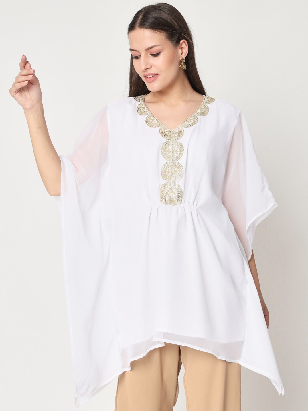 

studio rasa V-Neck Sequinned Kaftan Kurti, White