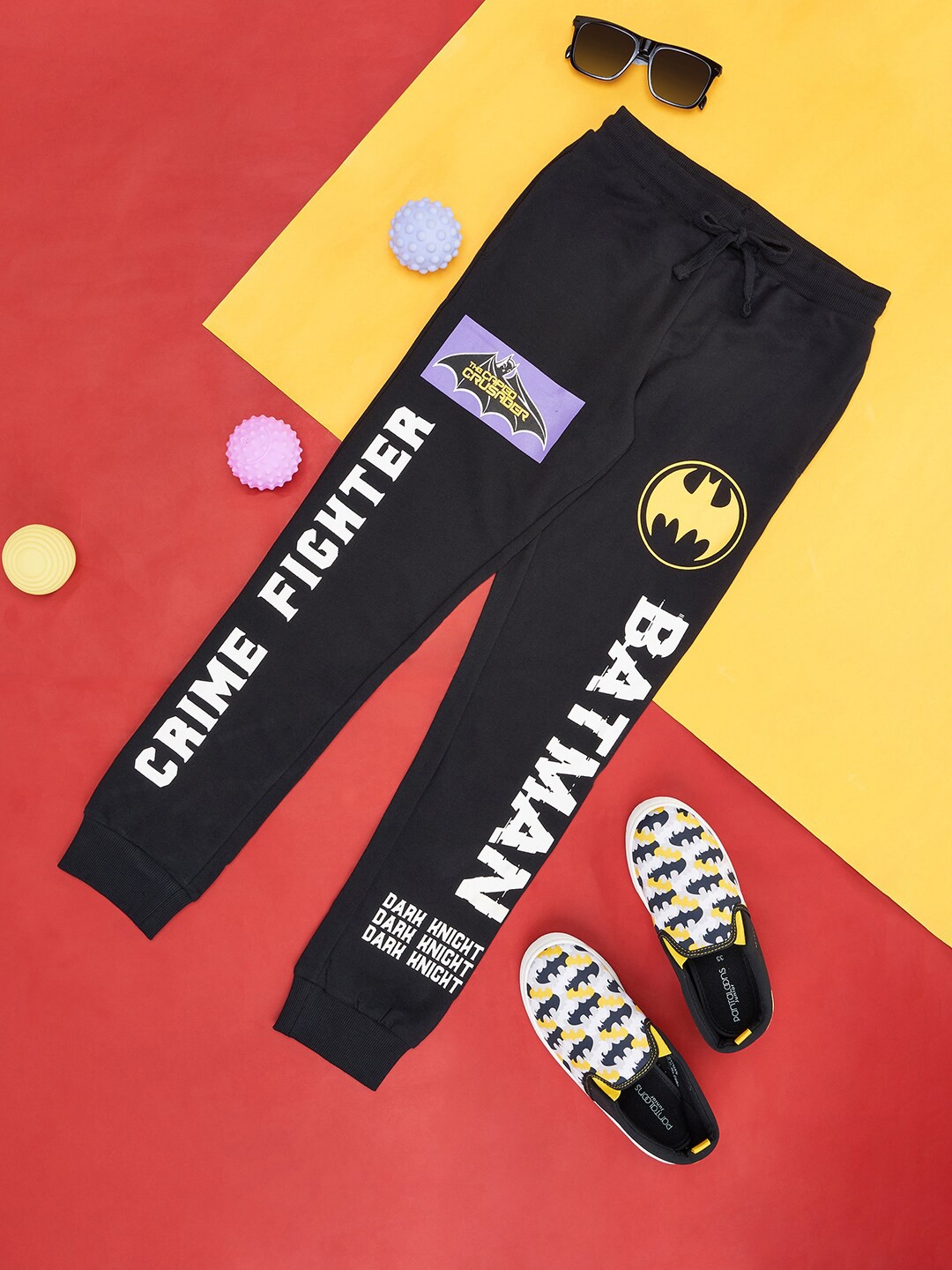 

Pantaloons Junior Boys Batman Printed Relaxed-Fit Cotton Joggers, Black