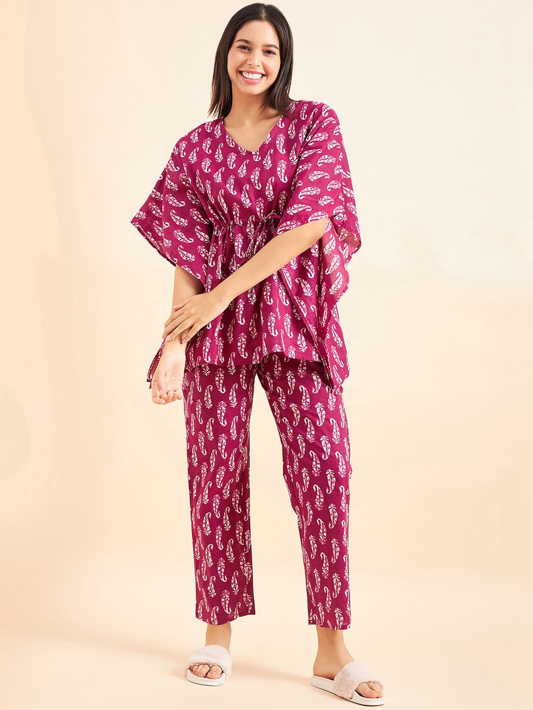 

Sweet Dreams Red & White Ethnic Motifs Printed Pure Cotton Night Suit, Pink