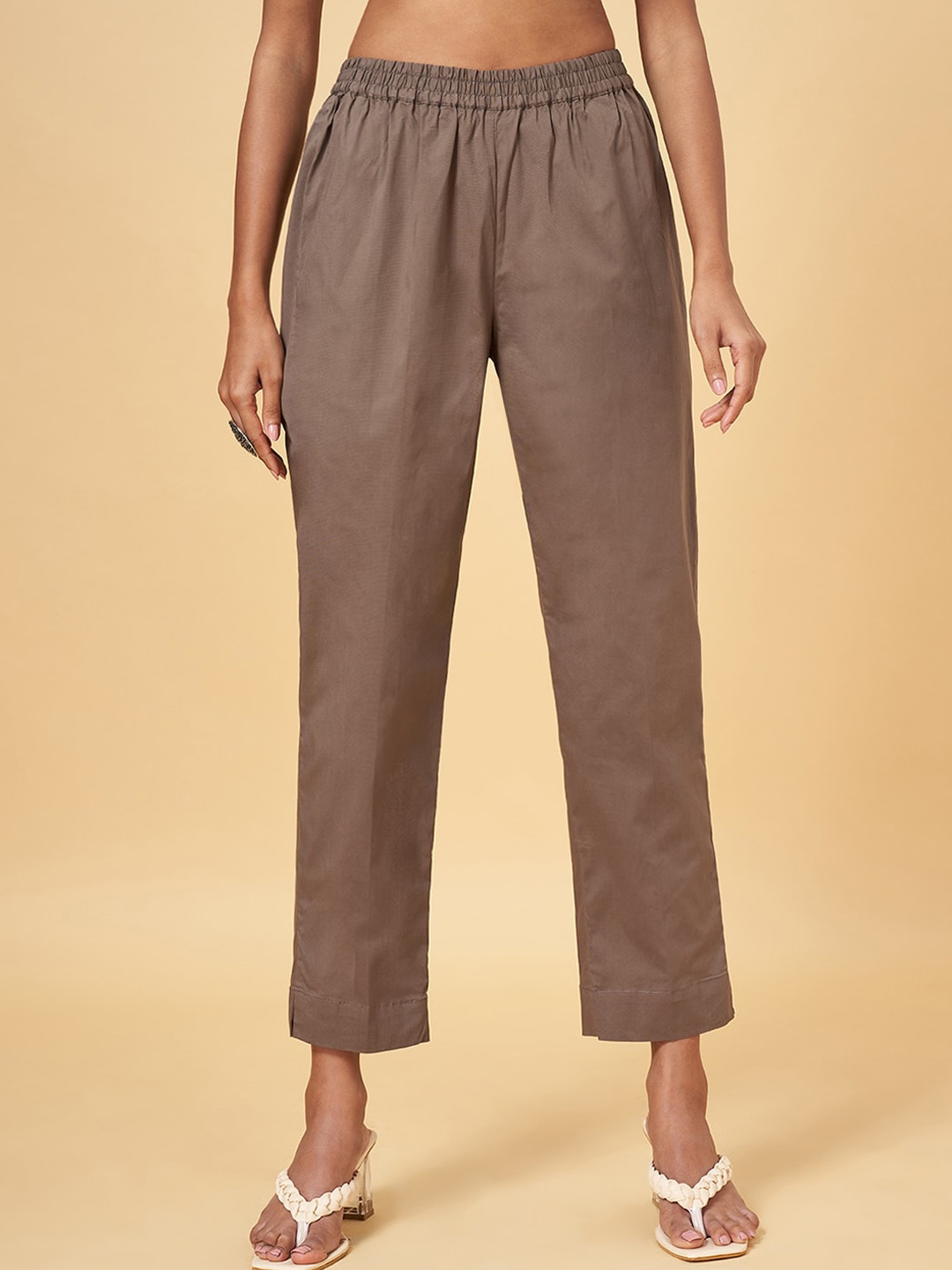 

RANGMANCH BY PANTALOONS Women Mid-Rise Cotton Trousers, Grey