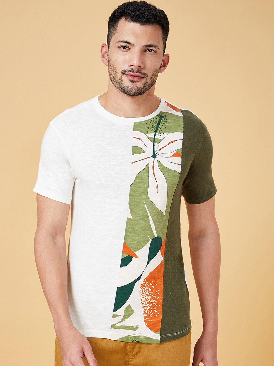 

Urban Ranger by pantaloons Colourblocked Slim Fit Cotton T-shirt, Olive