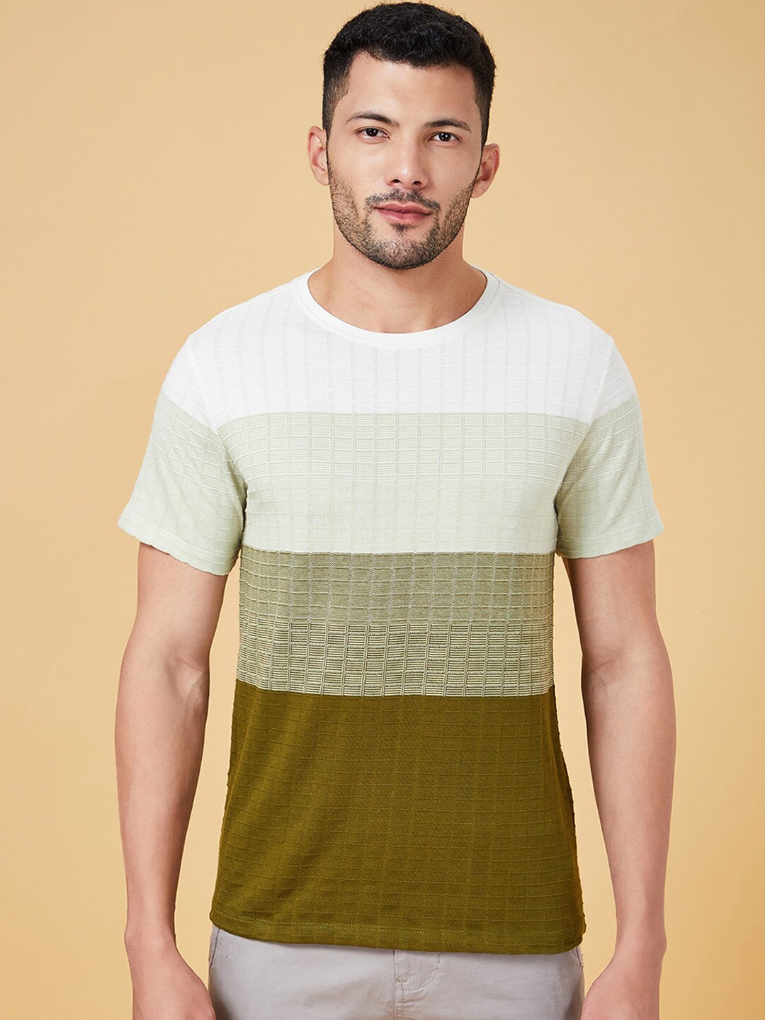 

Urban Ranger by pantaloons Colourblocked Slim Fit Cotton T-shirt, Sea green