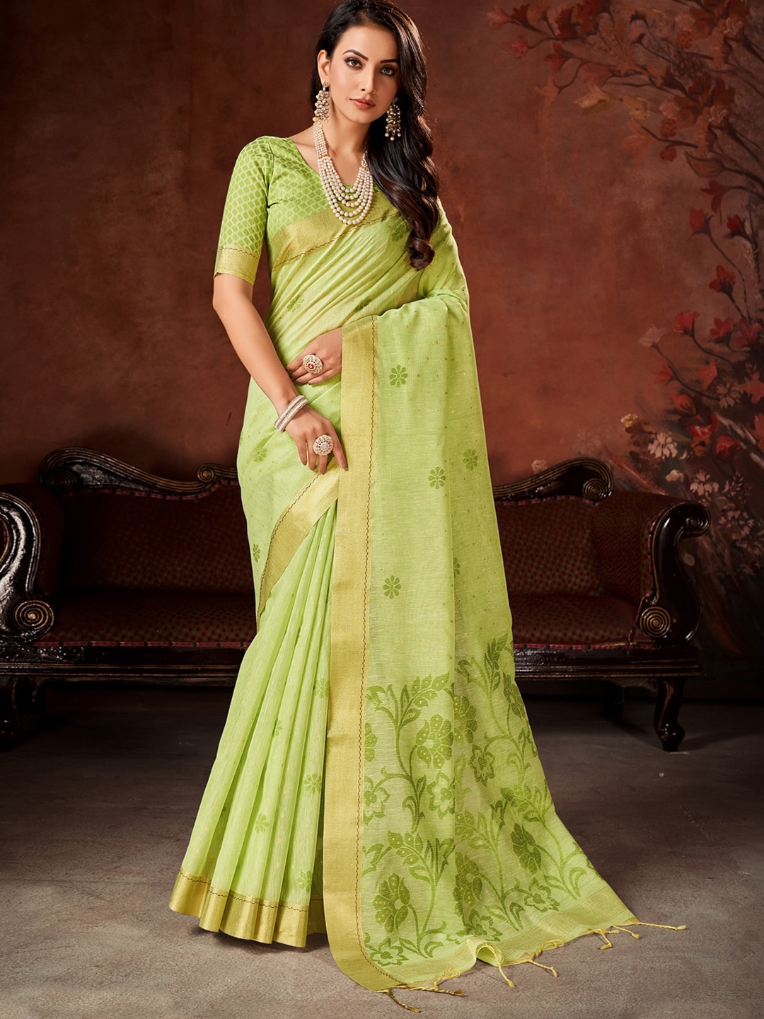

Sangria Floral Woven Design Banarasi Saree, Green