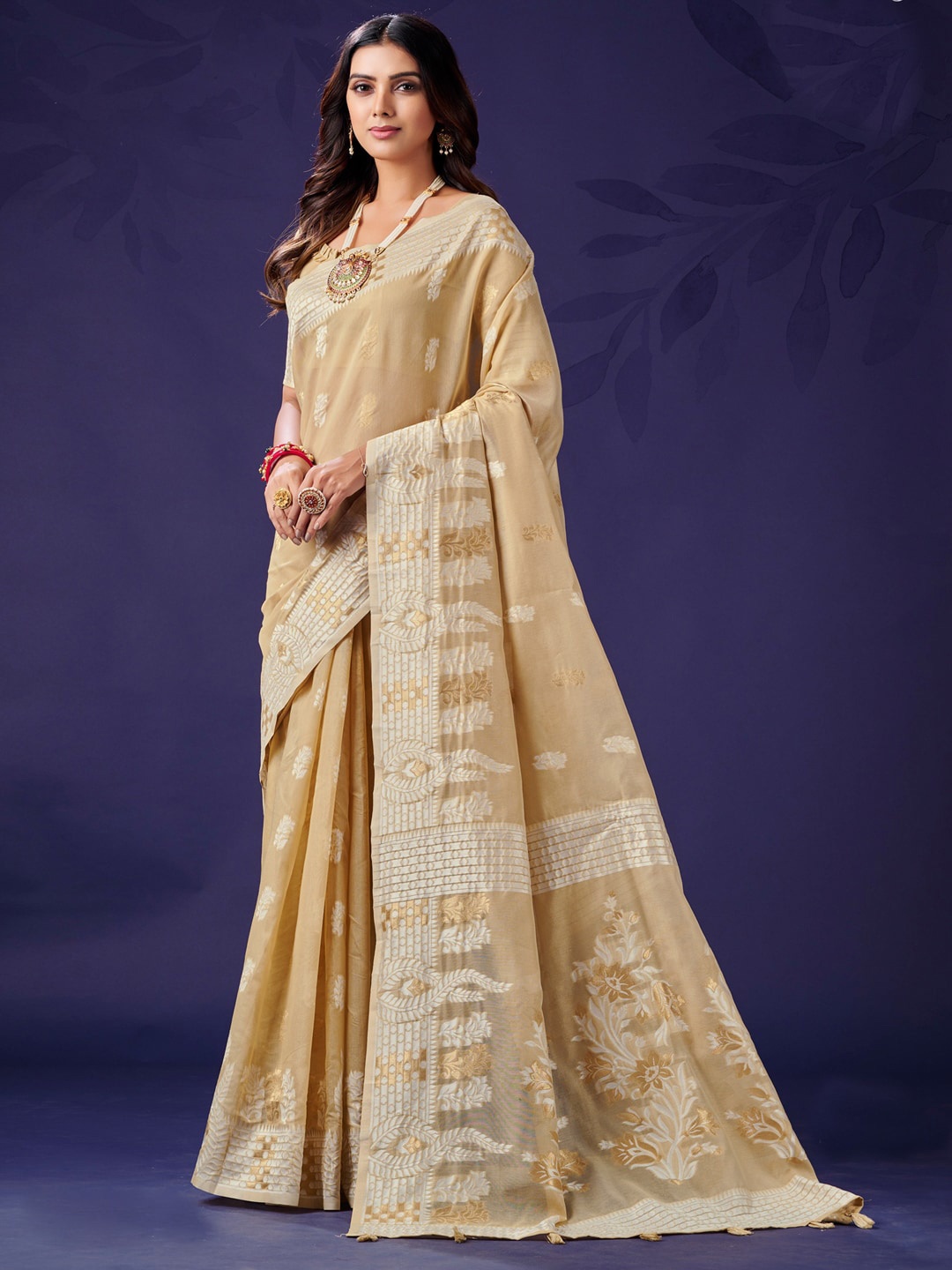 

Sangria Cream Floral Woven Design Saree