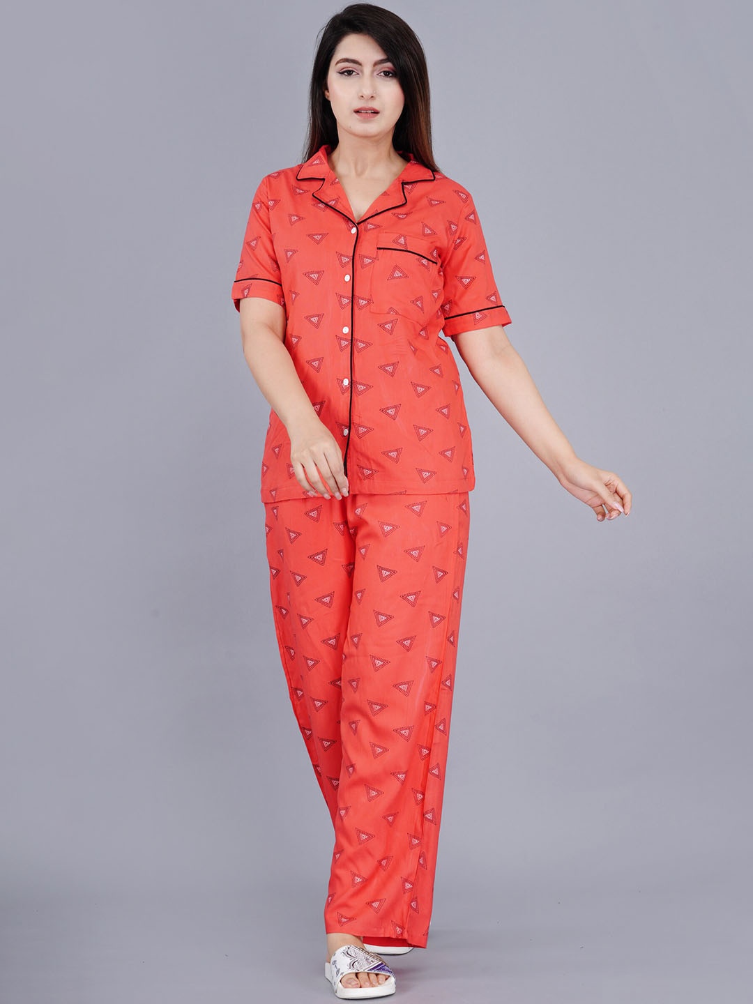 

TREND ME Geometric Printed Night suit, Orange