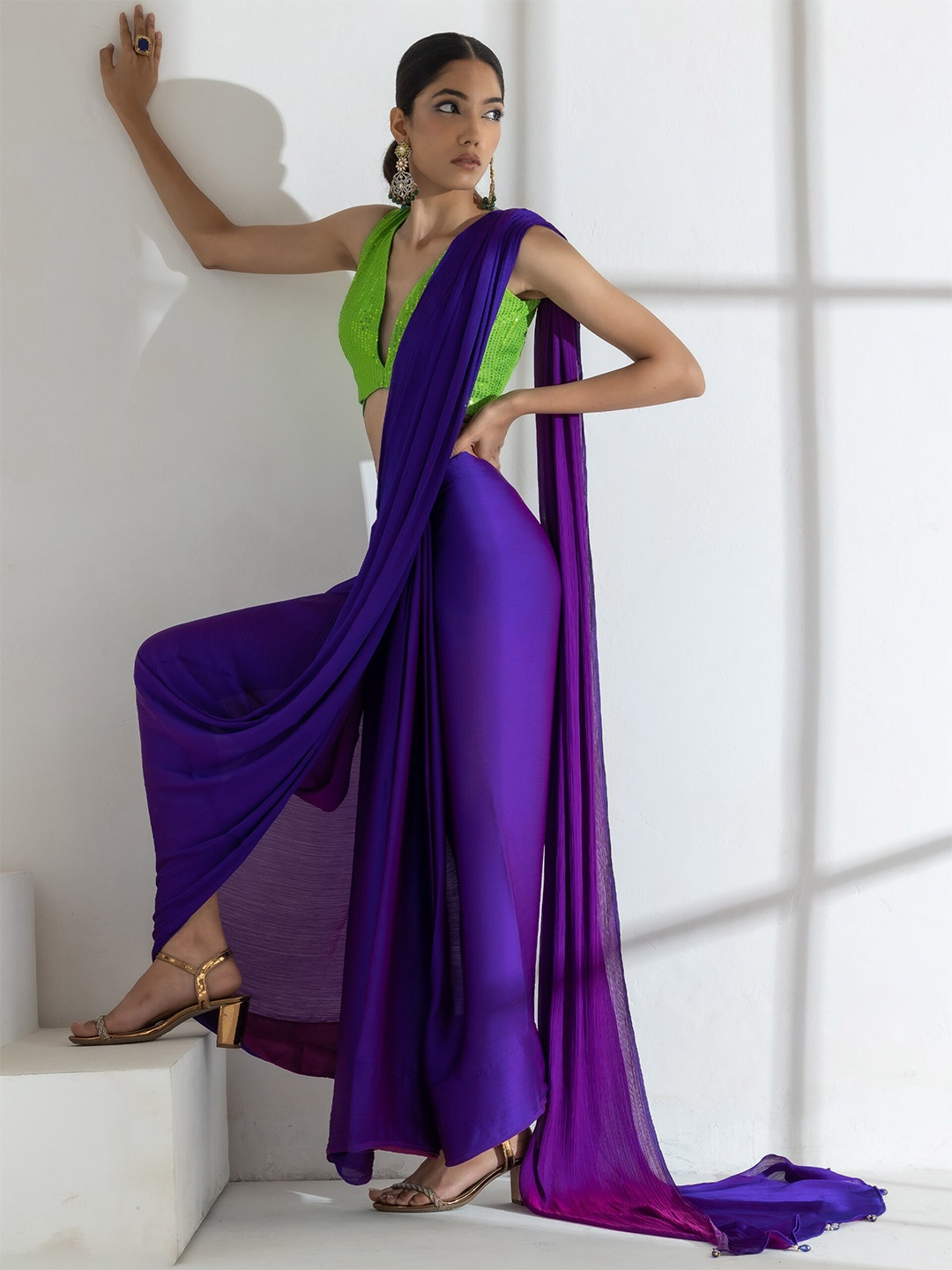 

Swtantra Solid Pure Chiffon Saree, Purple