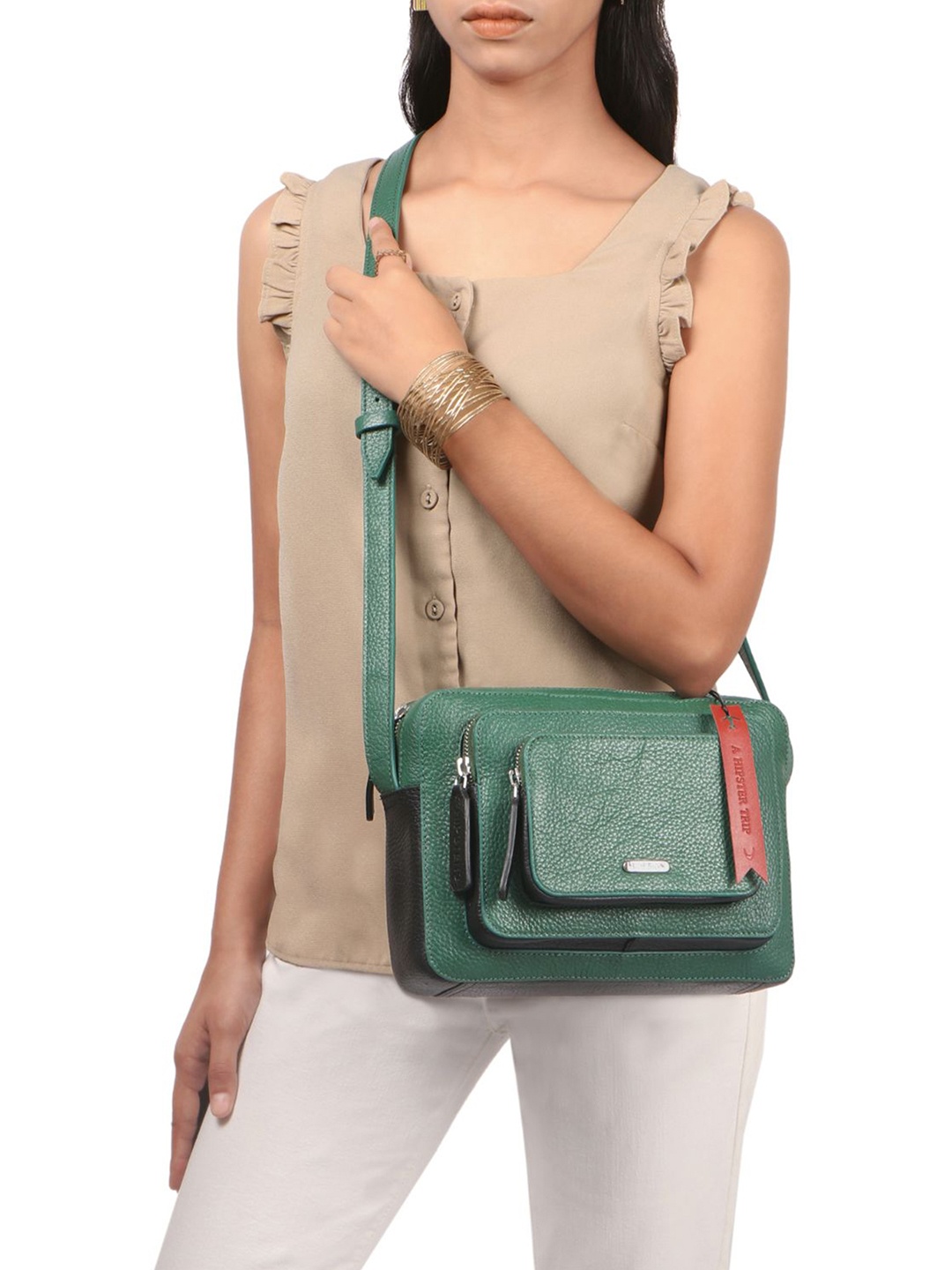 

Hidesign Leather Structured Sling Bag, Green