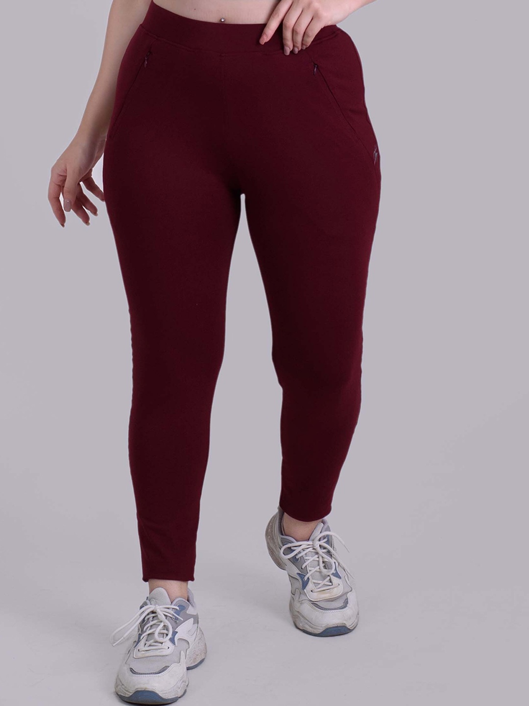 

Keepfit Ankle-Length Slim fit Tights, Maroon