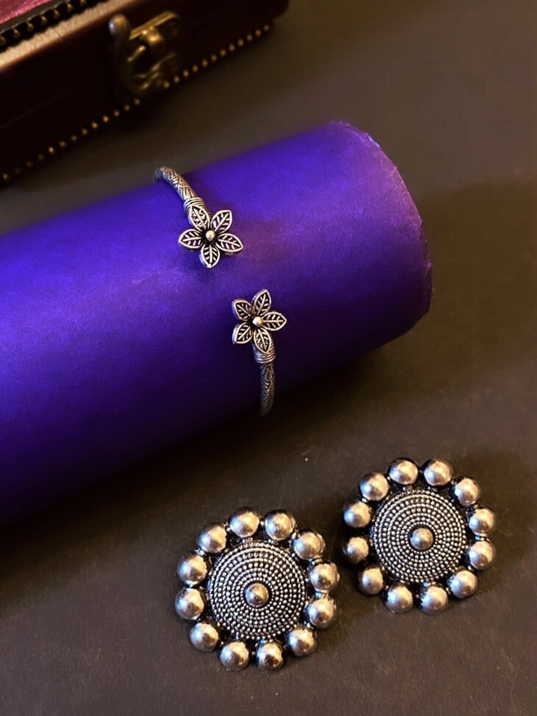 

ATIBELLE Set Of 2 Silver-Plated Stone Studded Jewellery Set