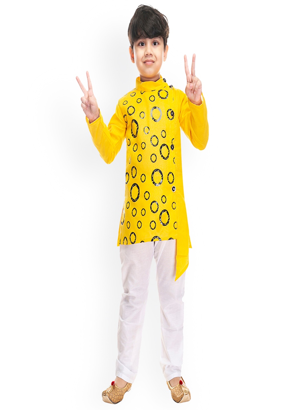 

BAESD Boys Printed Regular Pure Cotton Kurta With Trousers, Yellow