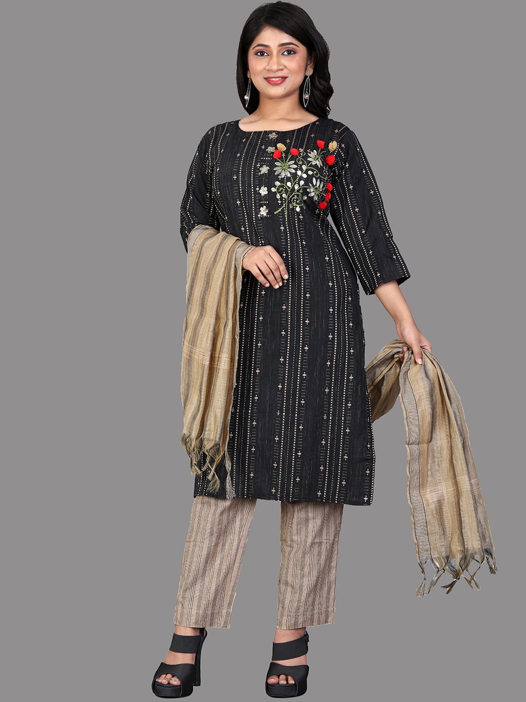 

APNISHA Striped Thread Work Kurta With Trousers & With Dupatta, Black