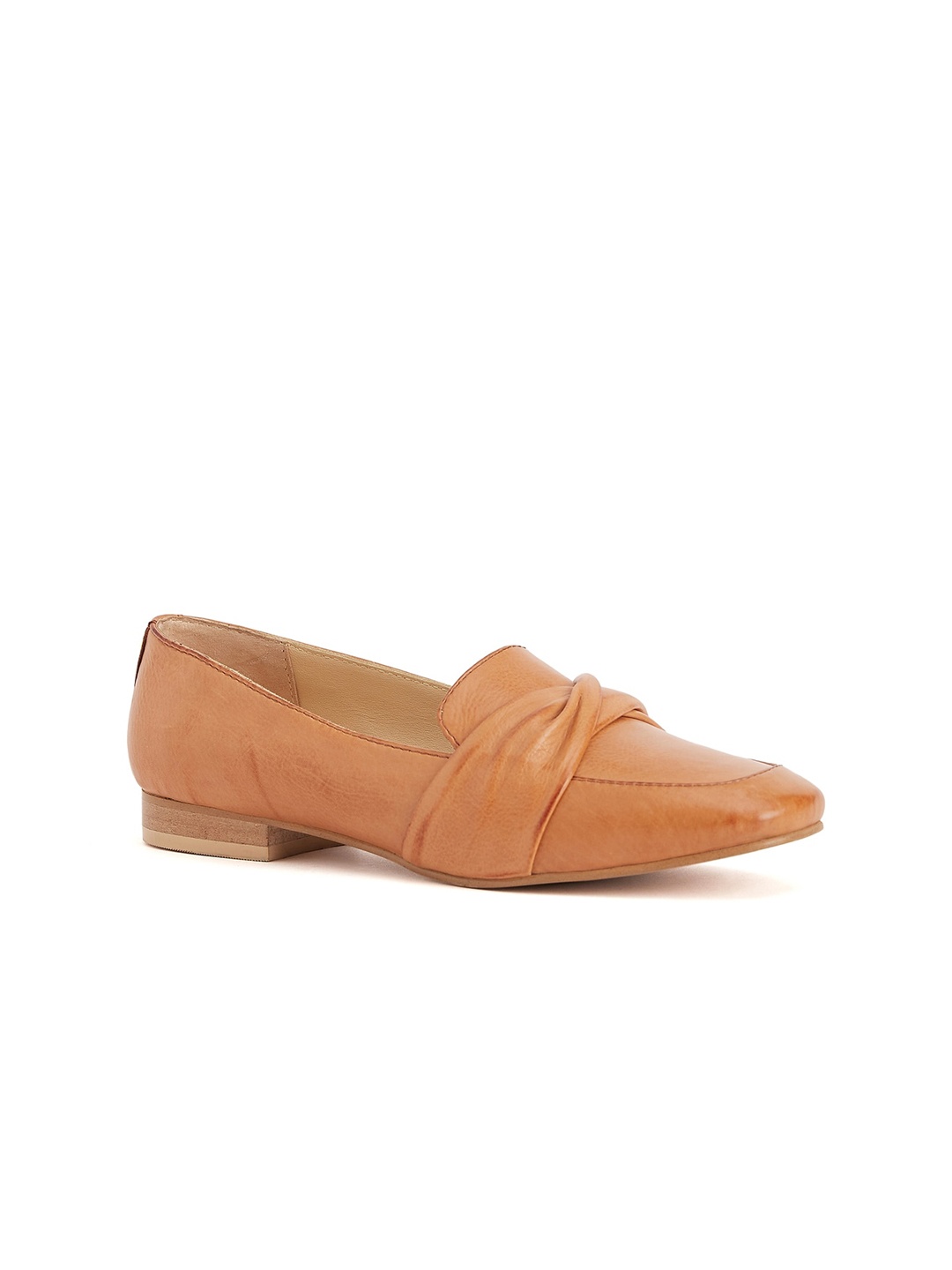 

Peach Flores Women Solid Leather Loafers, Tan