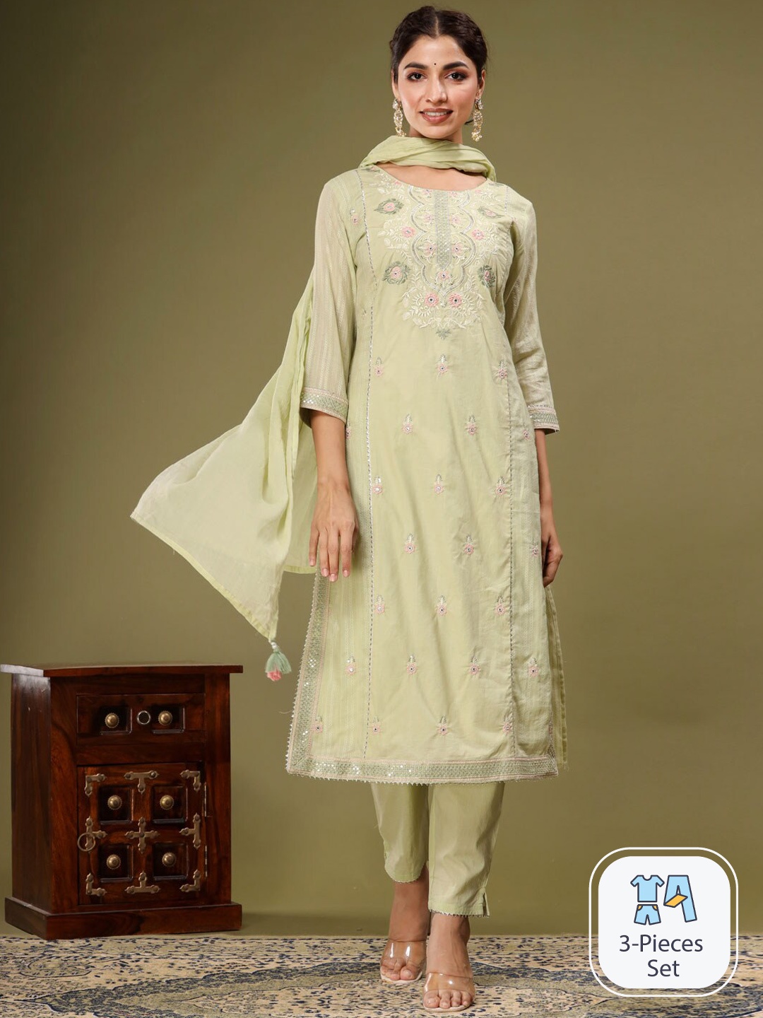 

Readiprint Fashions Floral Embroidered Pure Cotton Kurta With Trousers & Dupatta, Green