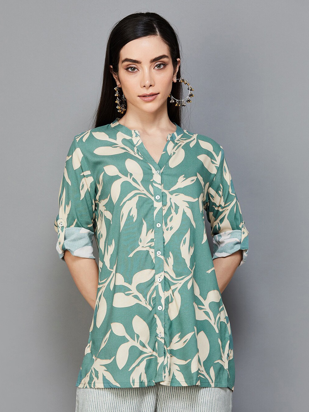 

Melange by Lifestyle Floral Printed Mandarin Collar Straight Kurti, Green
