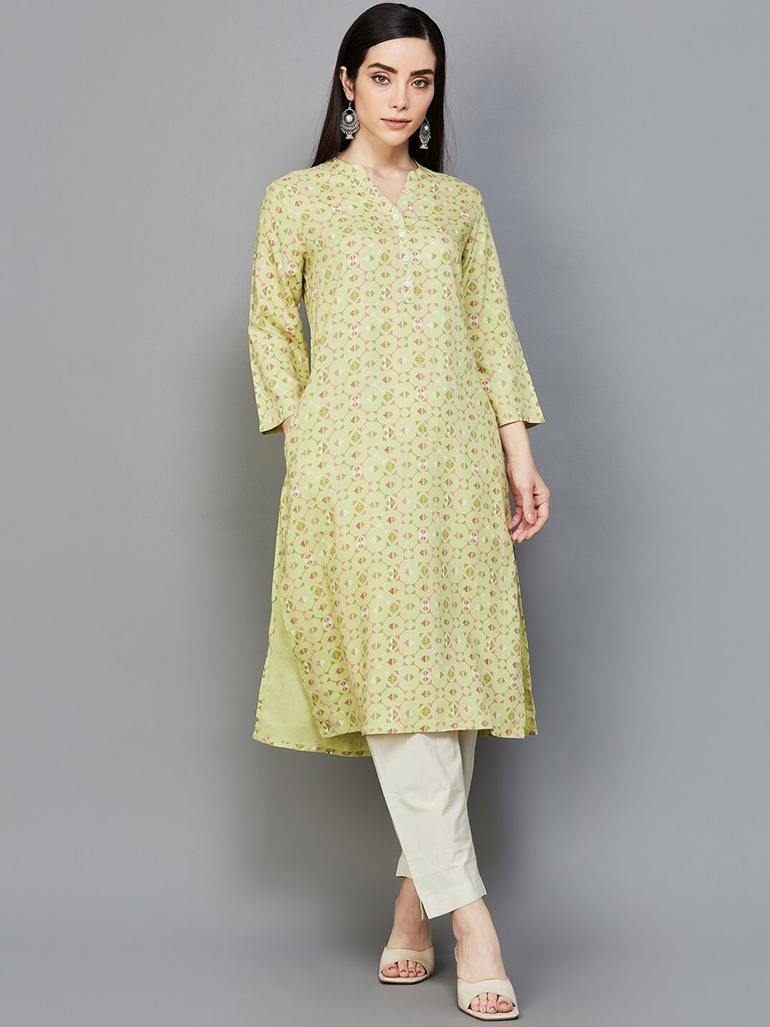 

Melange by Lifestyle Geomeric Printed Mandarin Collar Kurta, Yellow